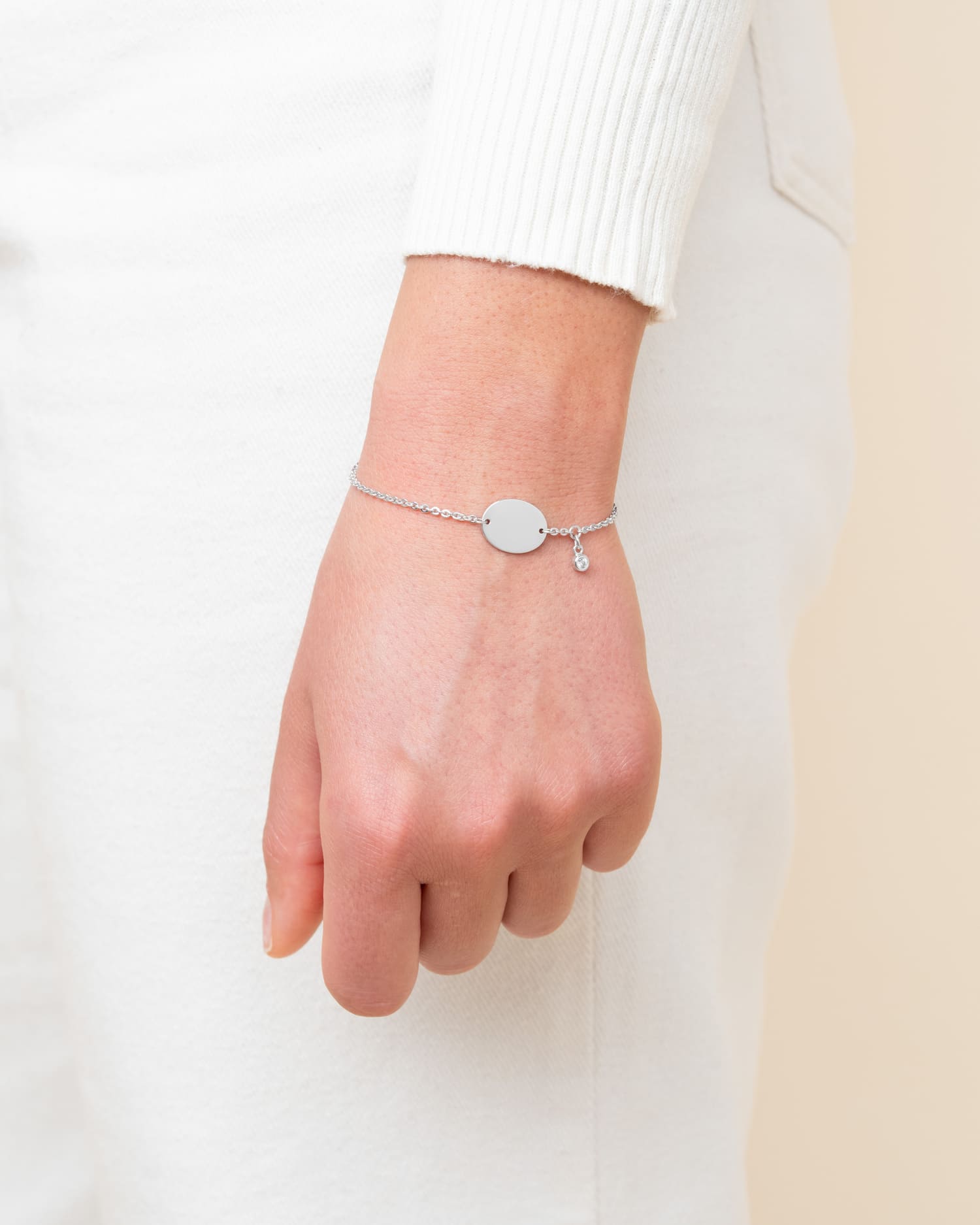 Fußabdruck Gravurarmband Gravurplatte Oval Zirkonia