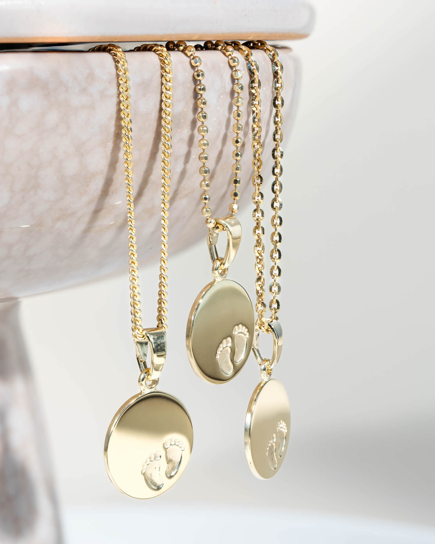 Gravurplatten Anhänger Halskette Babyfüße 12mm