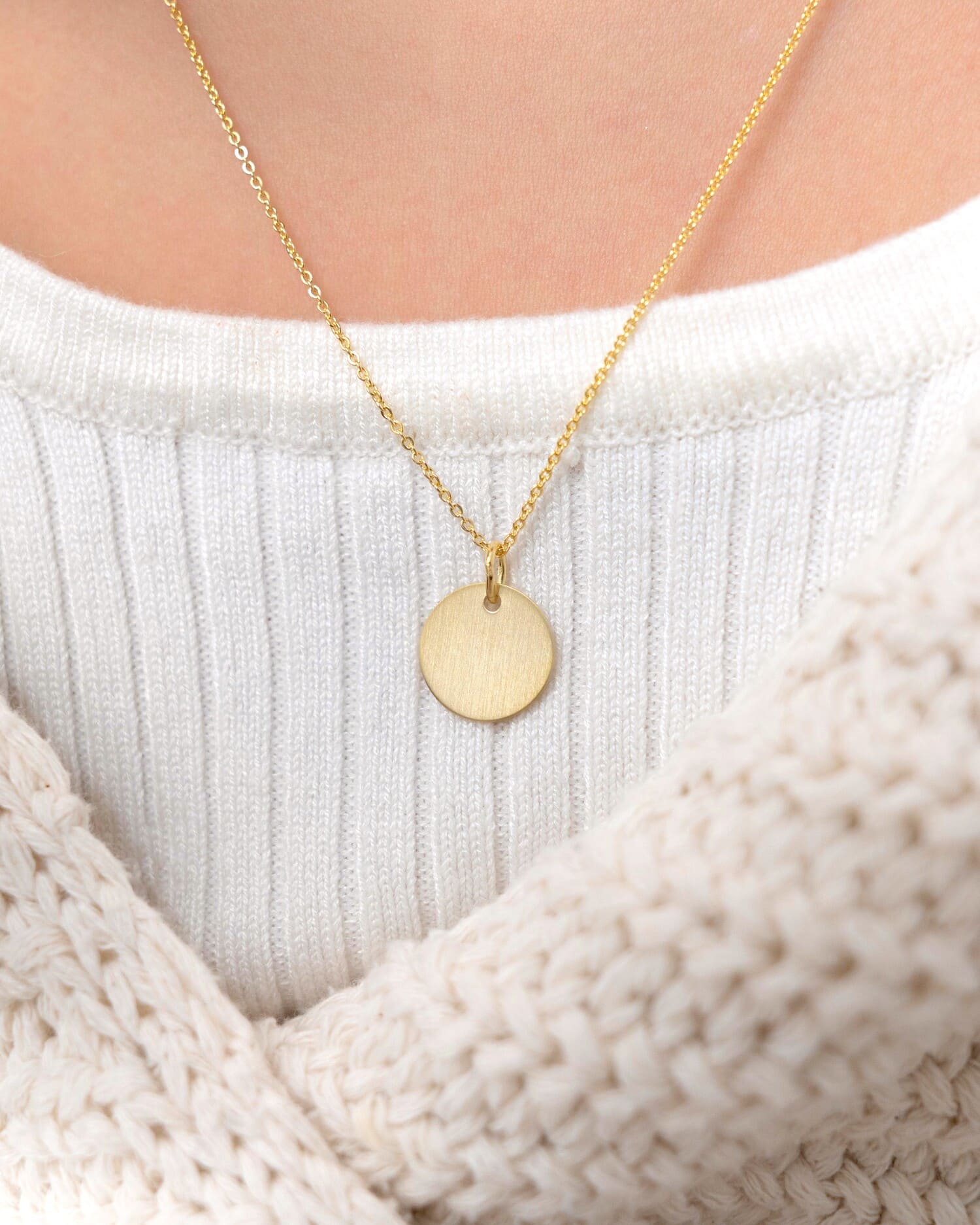 Engraved plate necklace pendant round 12mm