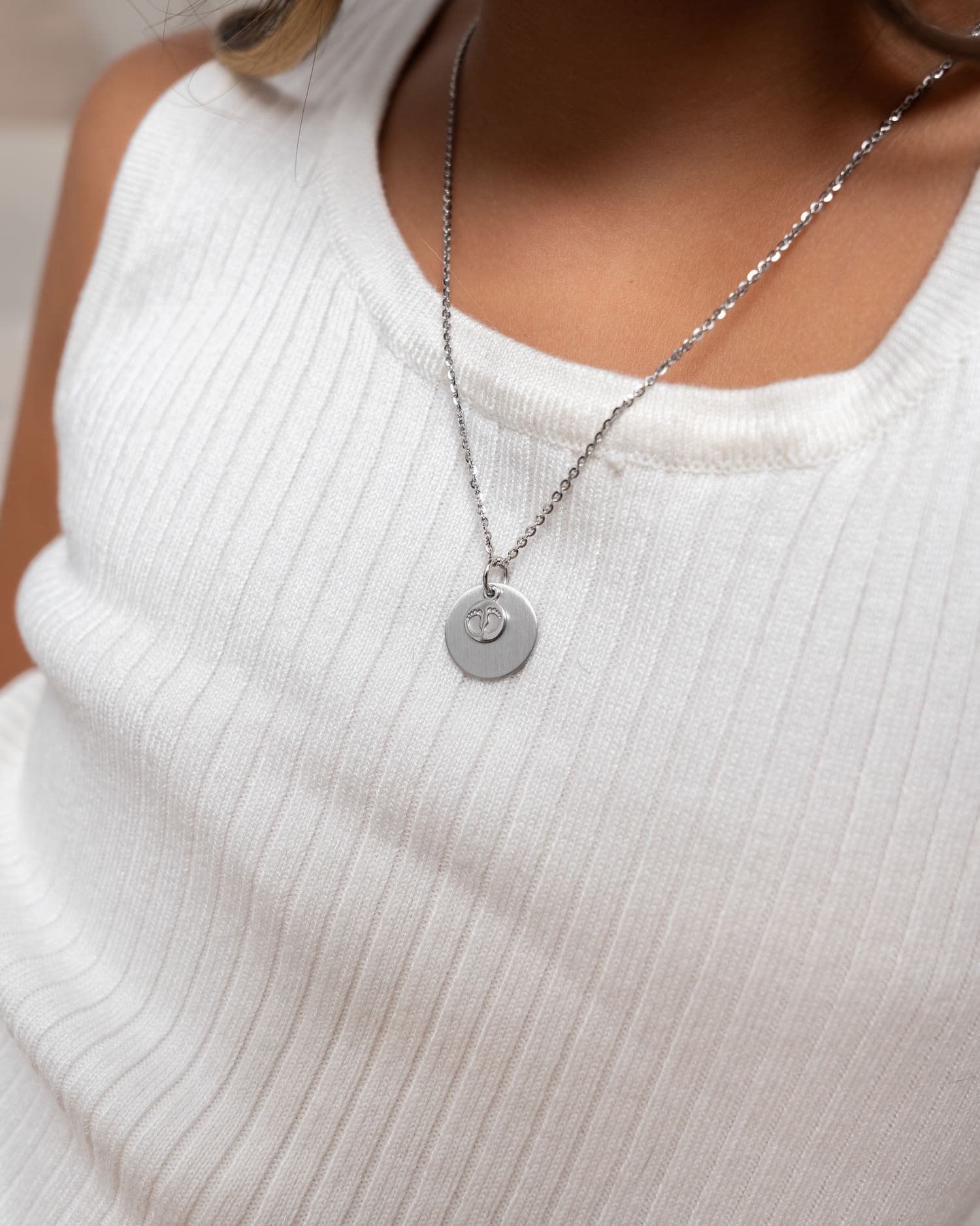 Gravurplatten Anhänger  Halskette Babyfüße 14mm