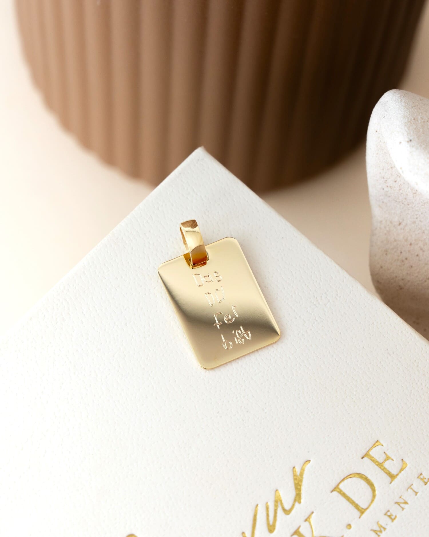 Engraved plate necklace pendant rectangle