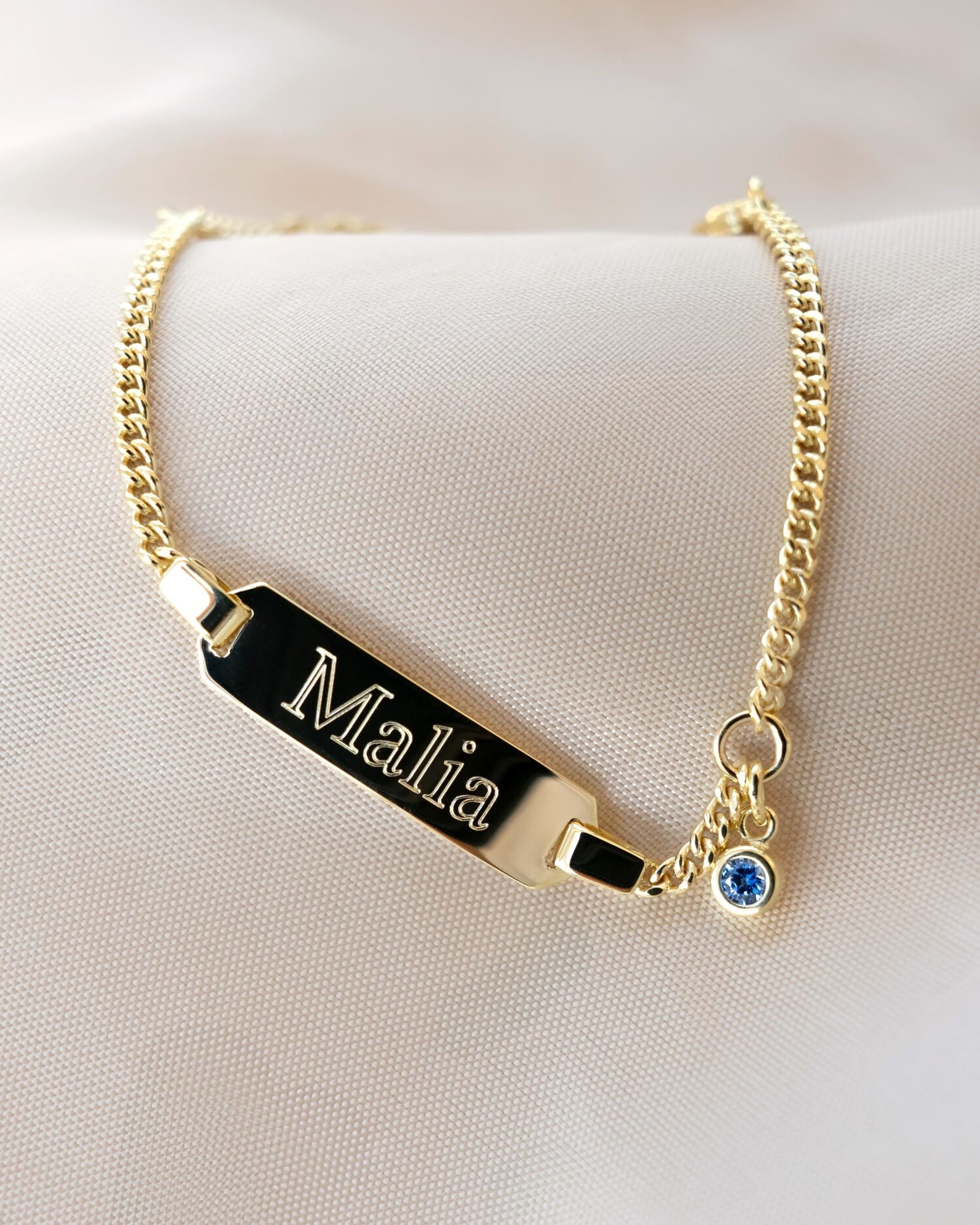 Engraved bracelet, engraving plate, zirconia blue