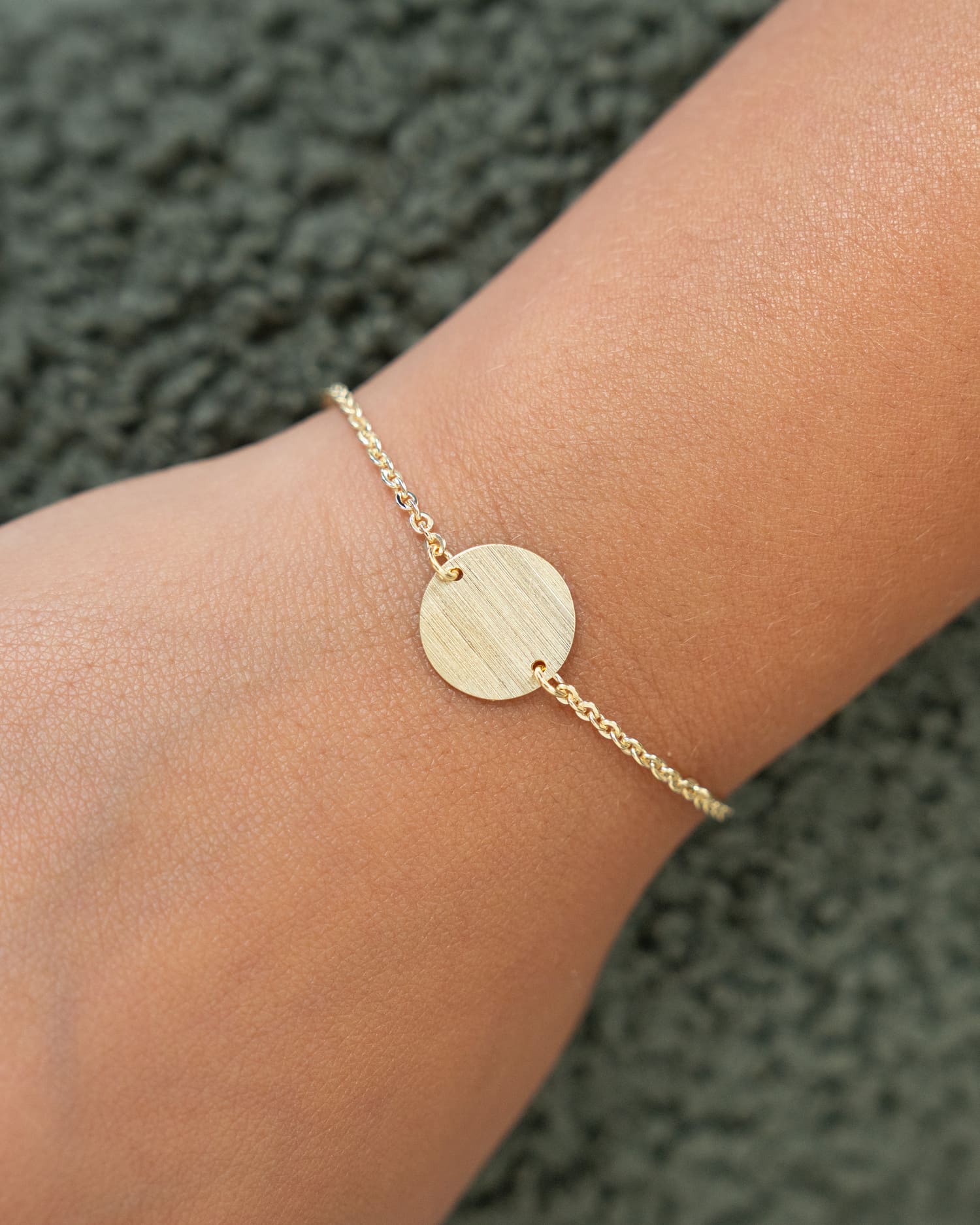 Handprint engraving bracelet engraving plate round