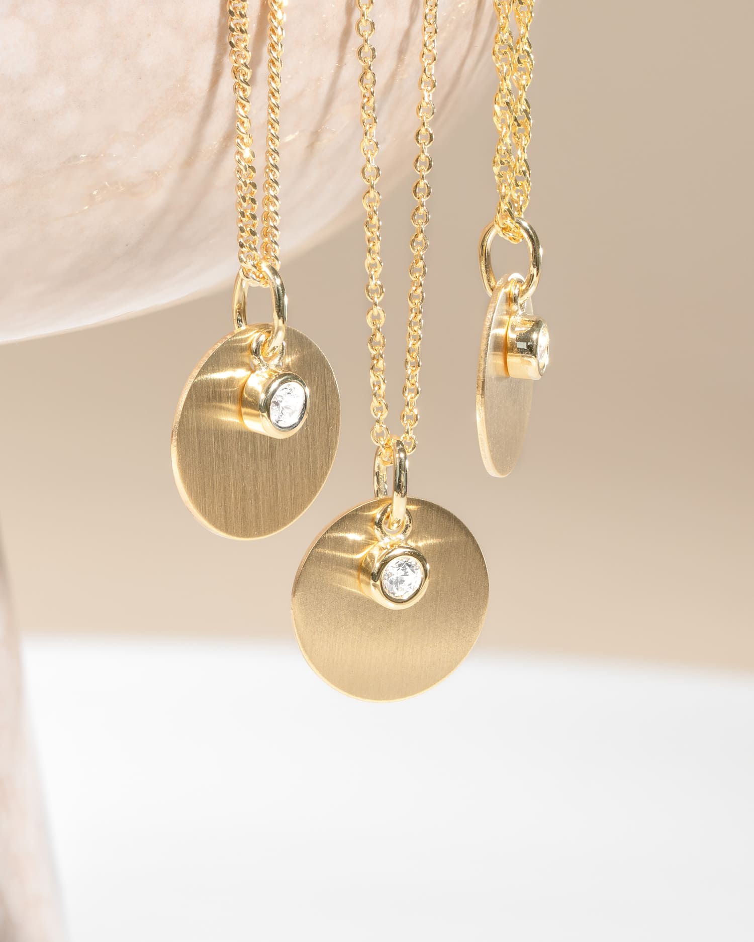 Engraving plates pendant necklace zirconia 12mm