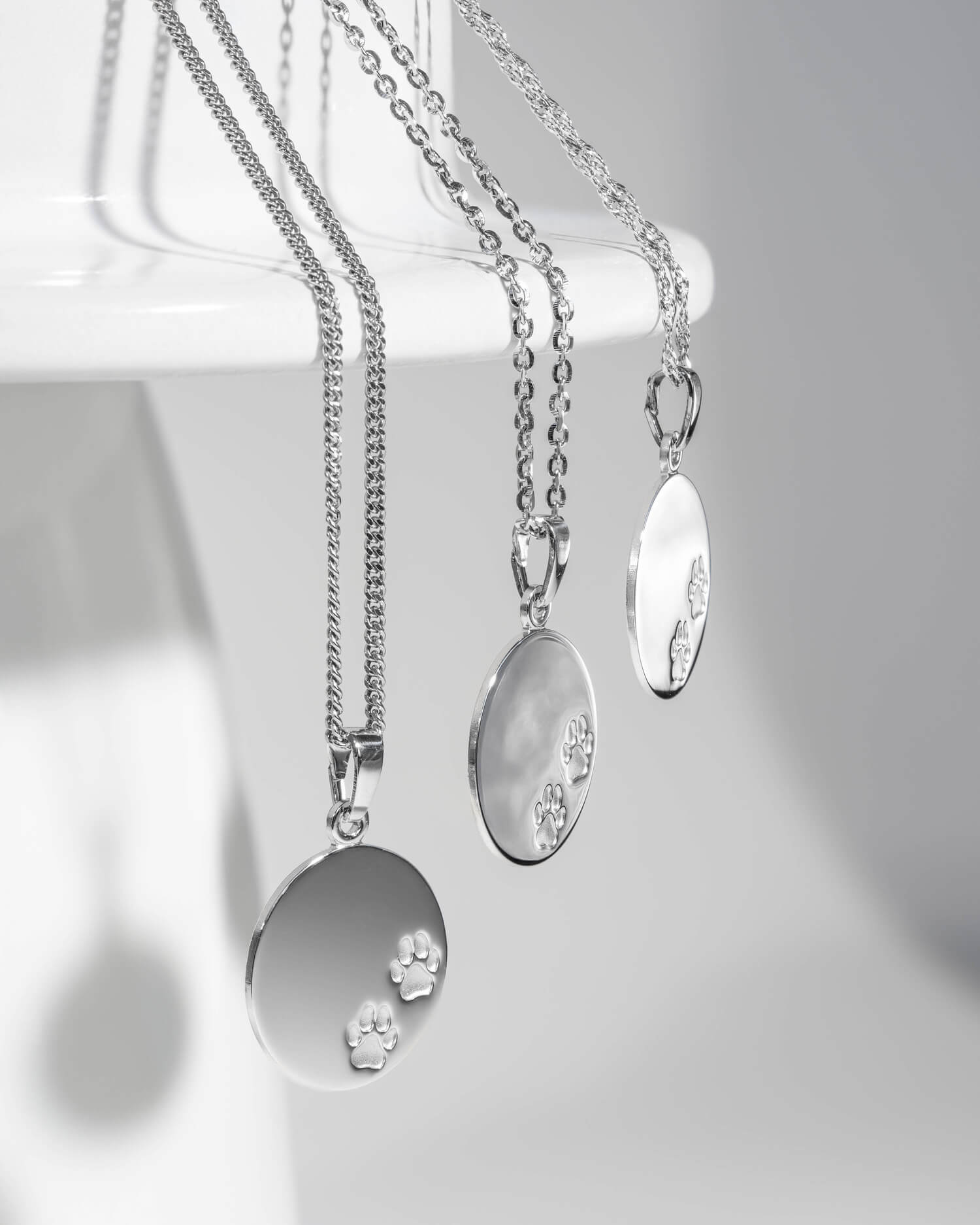 Engraving plates necklace pendant paw print 16mm