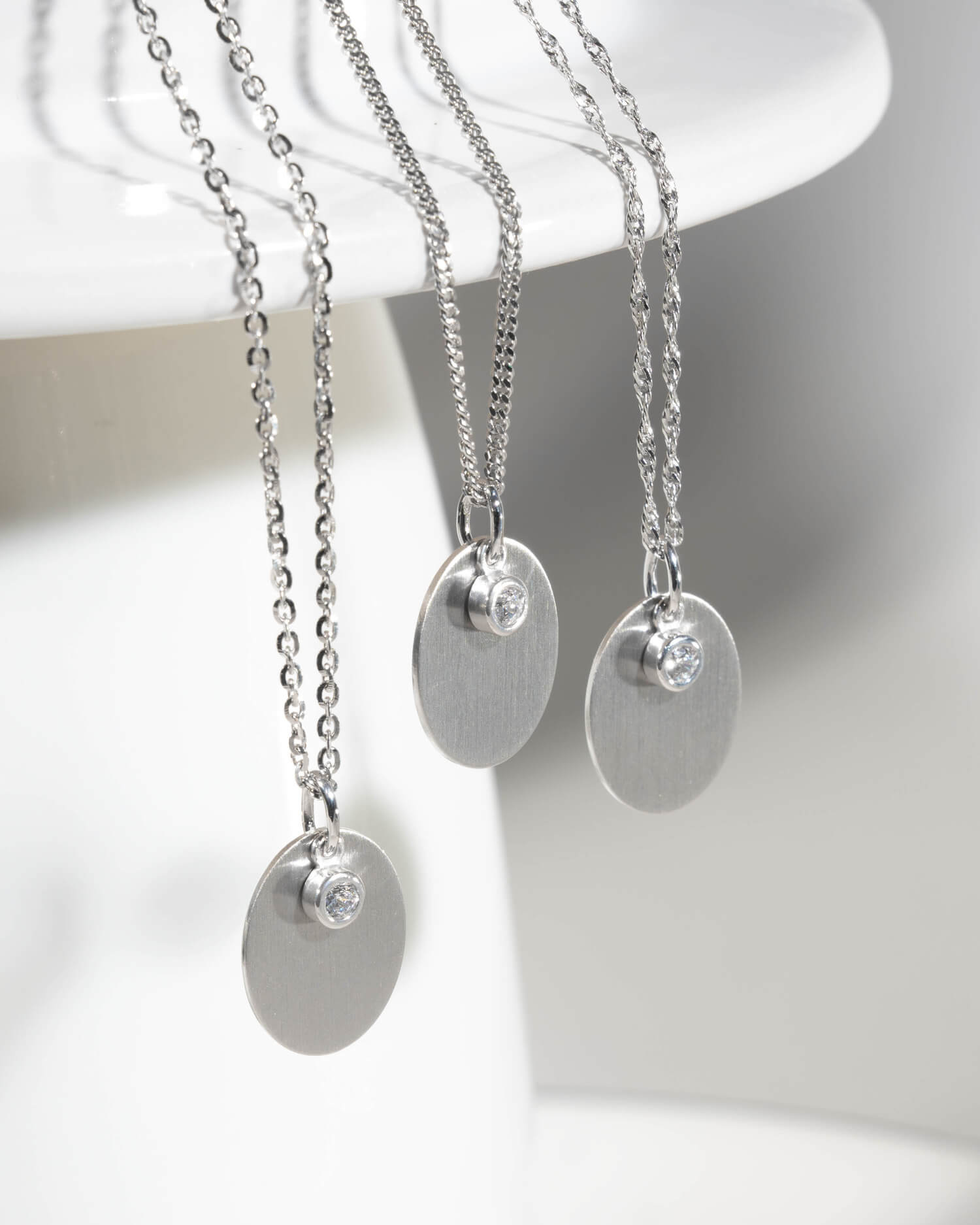 Engraving plates necklace pendant oval zirconia