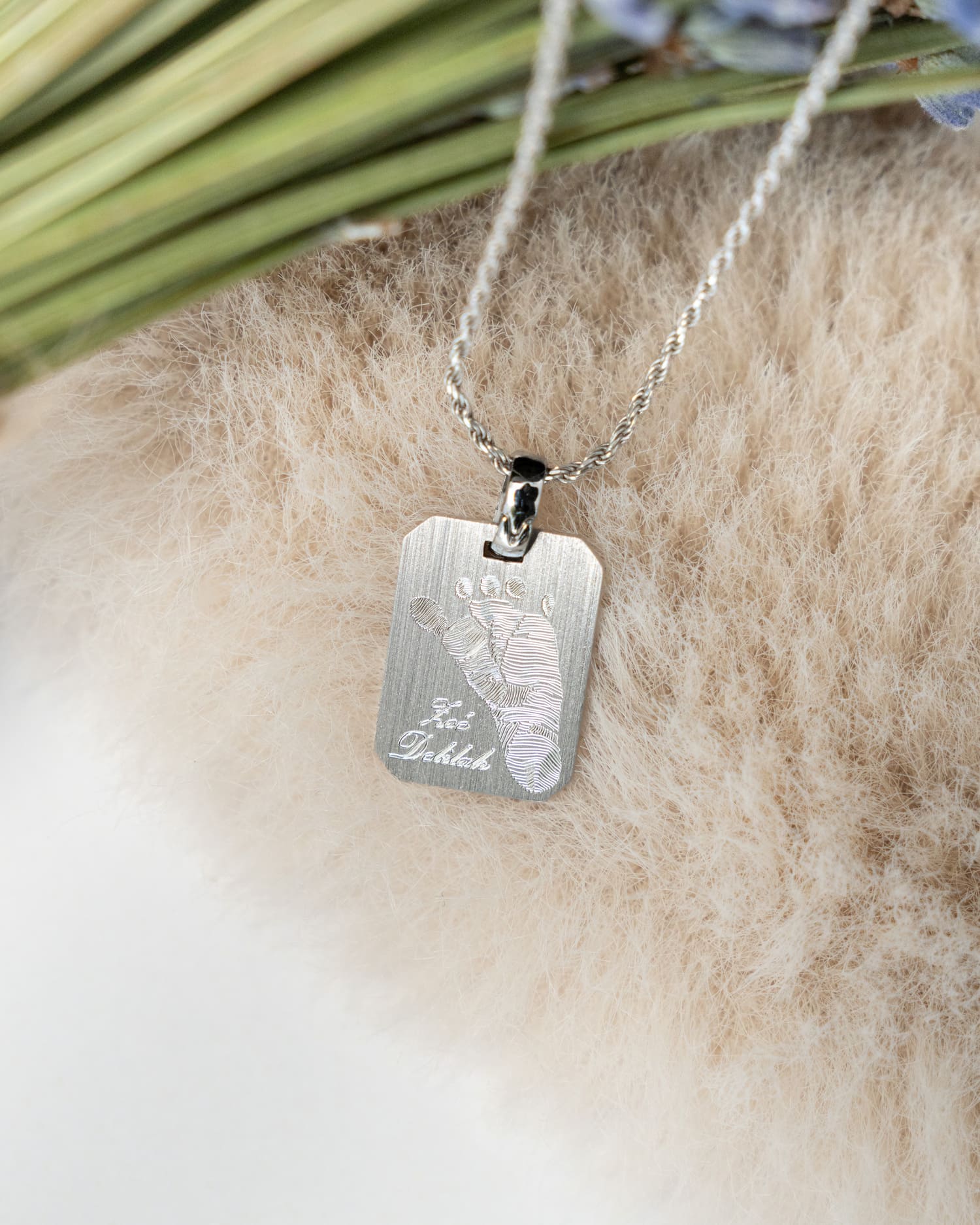 Engraving plates necklace pendant square