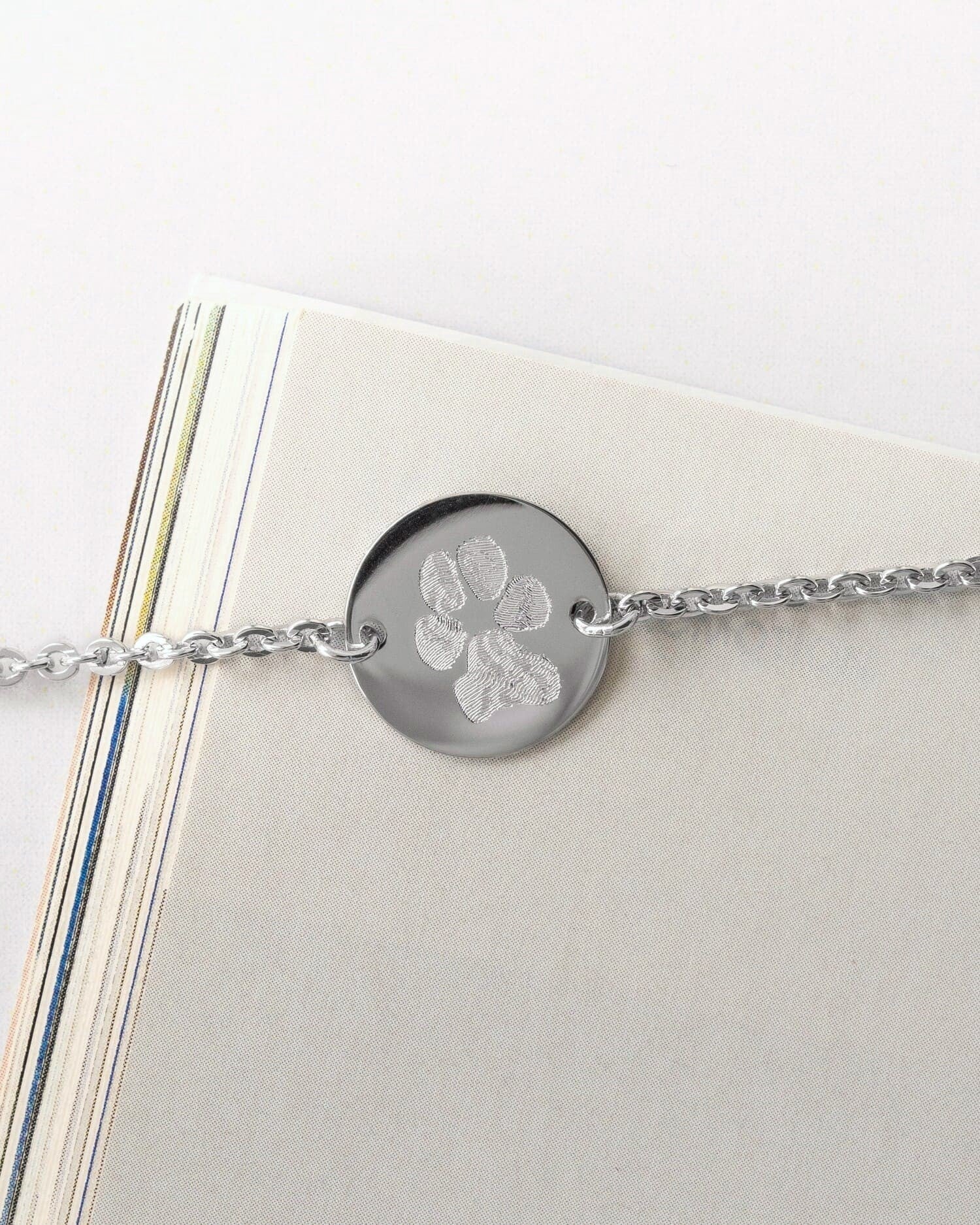Paw print engraving bracelet engraving plate round