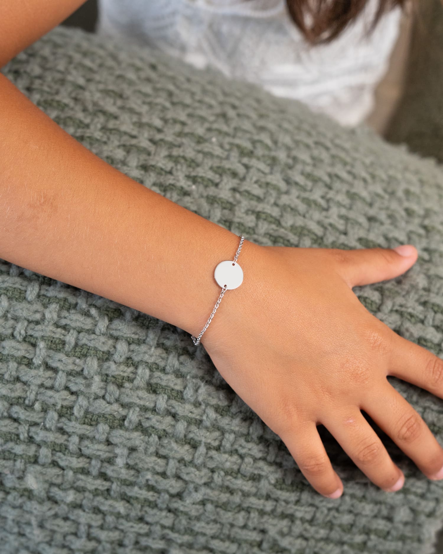 Handafdruk graveerarmband graveerplaatje rond