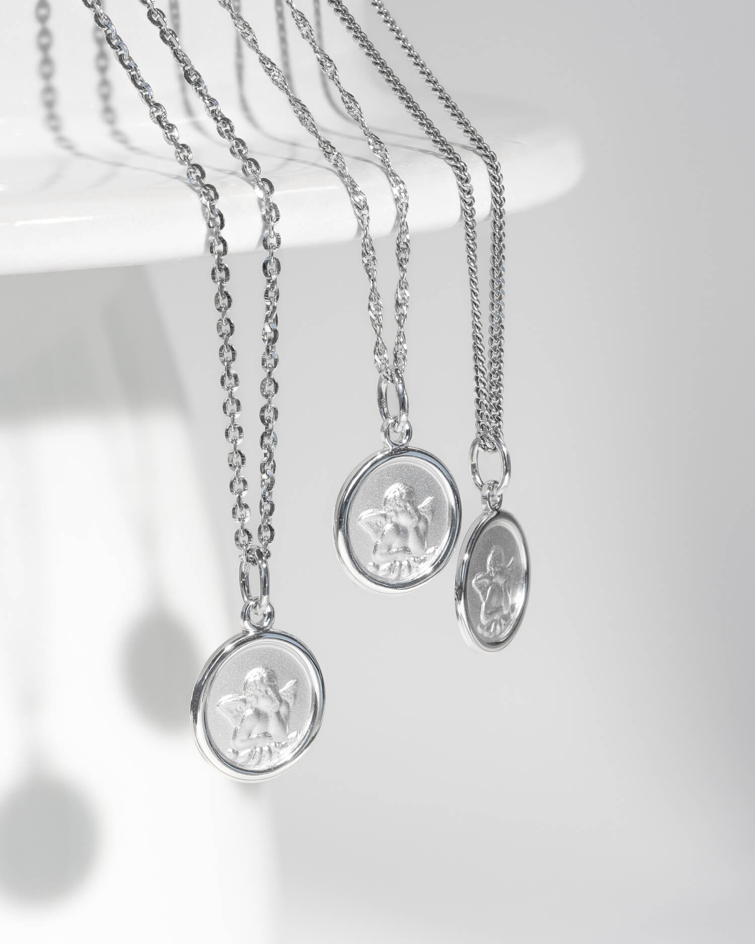 Graveerplaatjes hanger ketting beschermengel