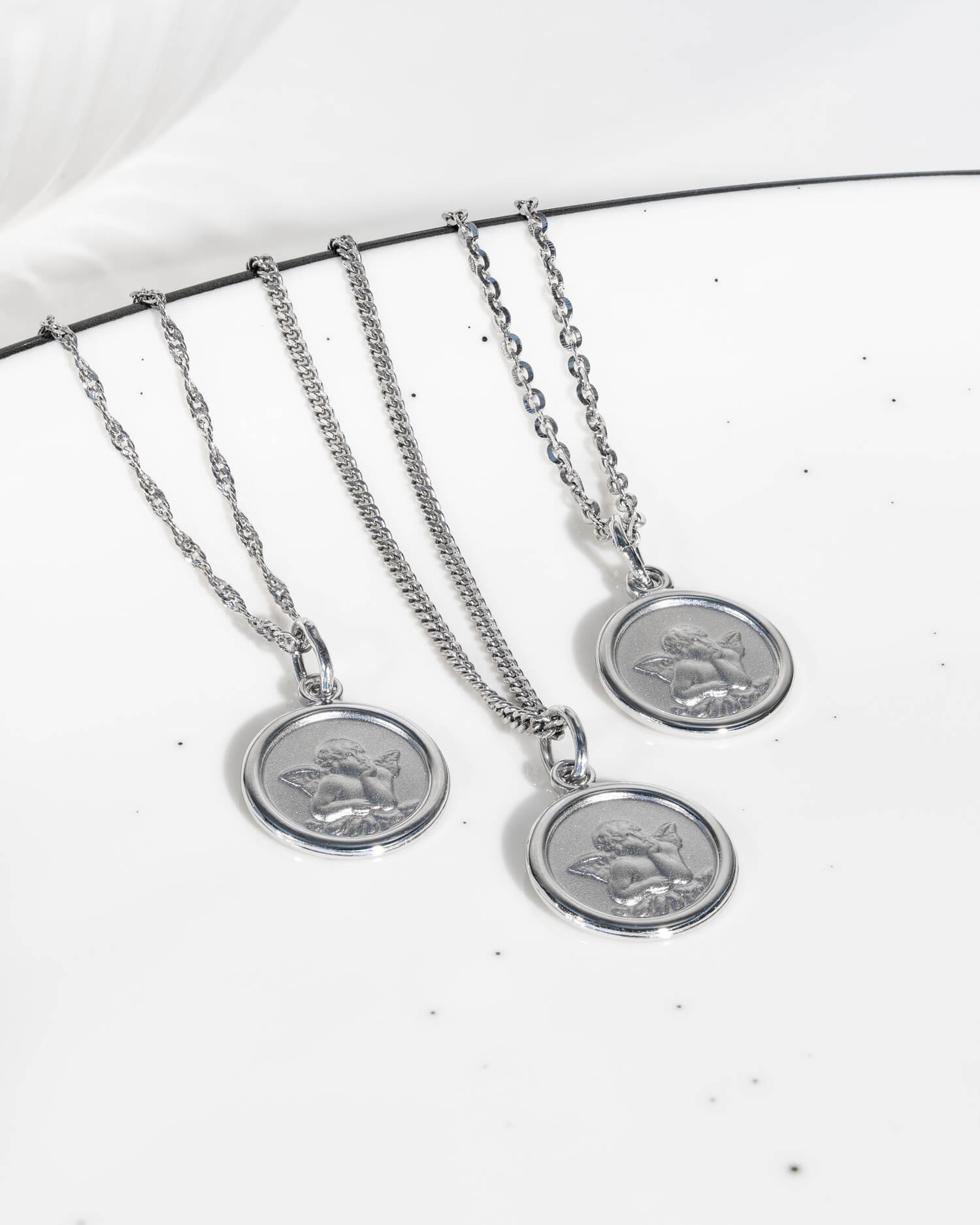 Graveerplaatjes hanger ketting beschermengel