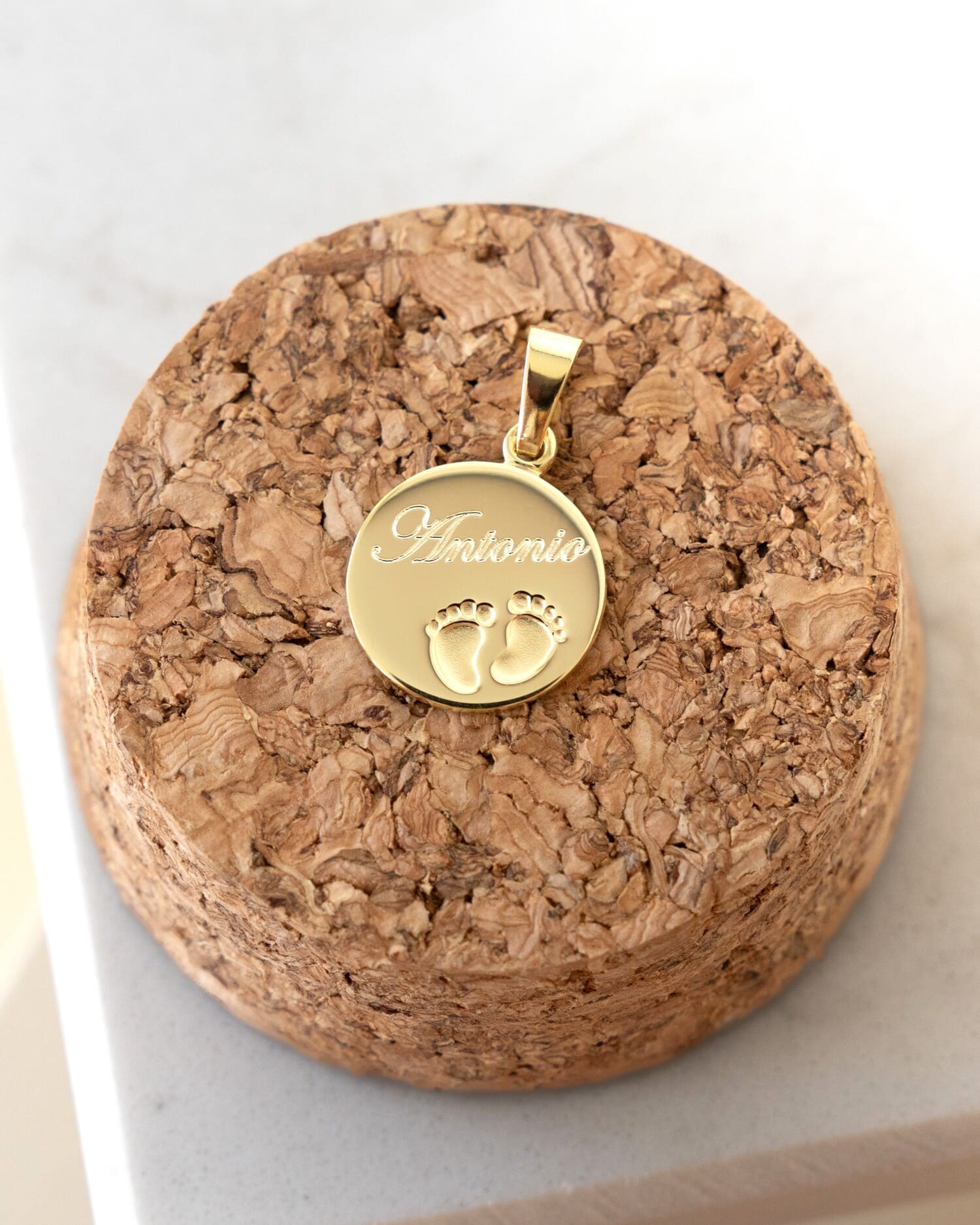 Graveerplaatjes hanger ketting baby voetjes 12mm