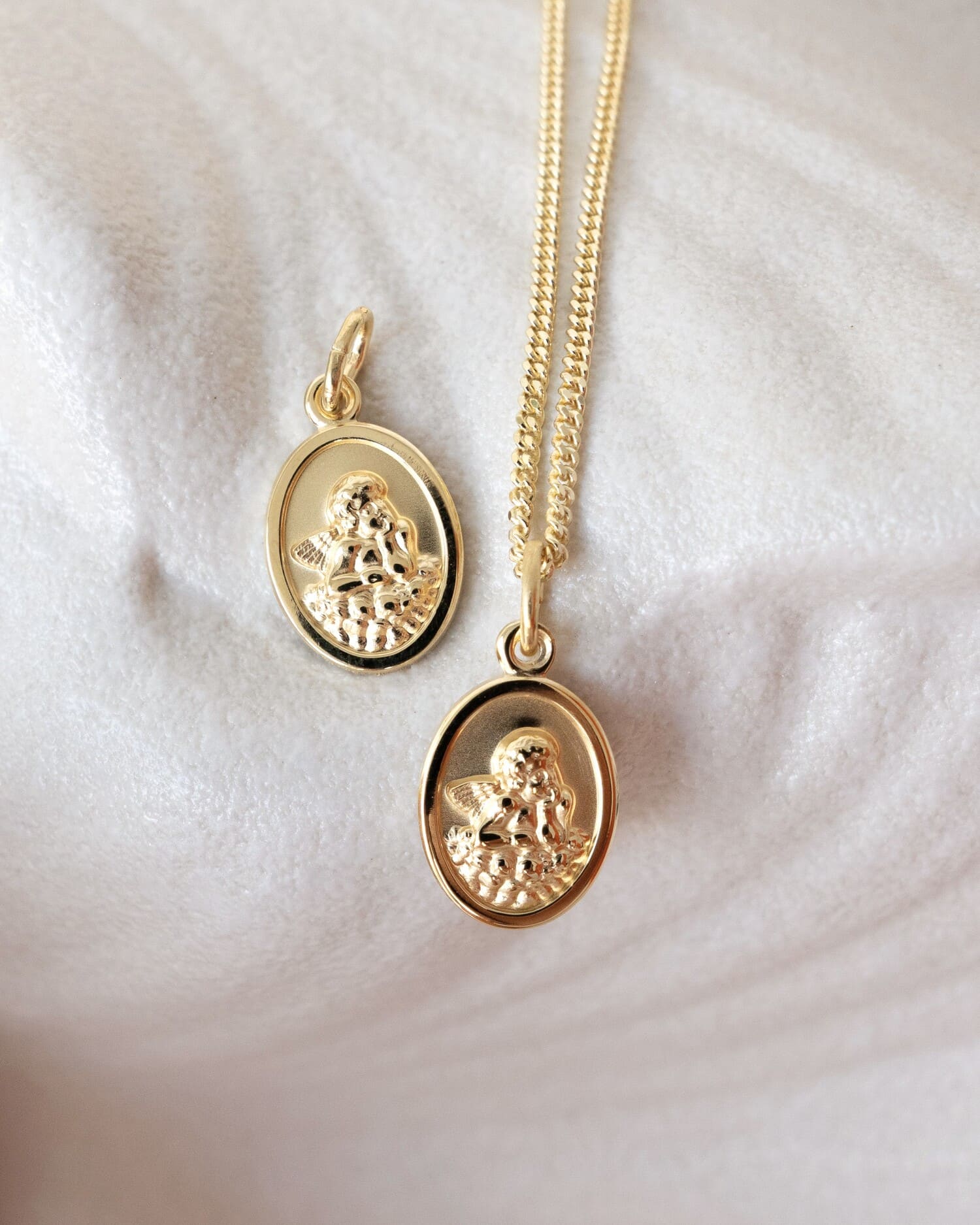 Graveerplaatjes hanger ketting beschermengel