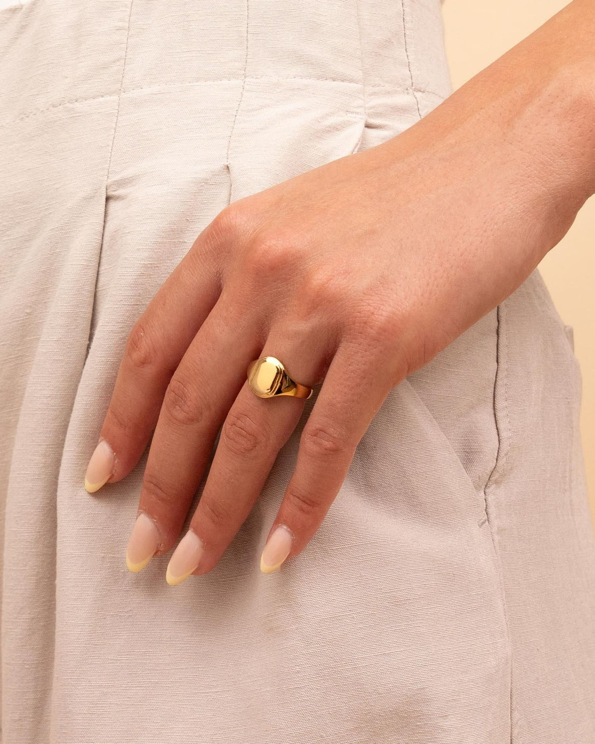 Fingerabdruck Gravurring Goldring Oval