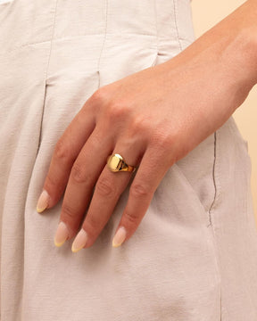 Fußabdruck Gravurring Goldring Oval