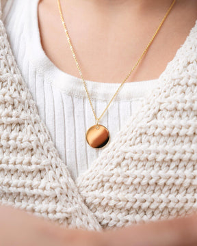 Engraved plate necklace pendant round 14mm