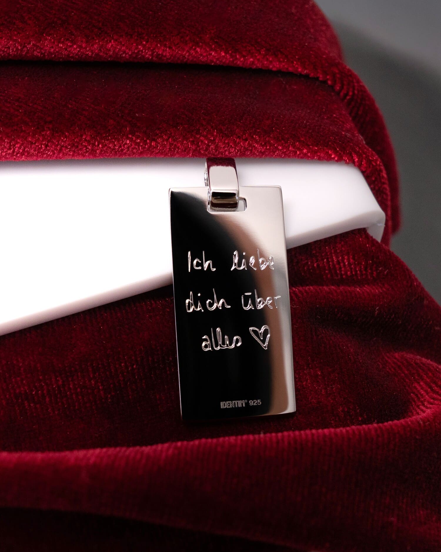 Engraved plate necklace pendant rectangle