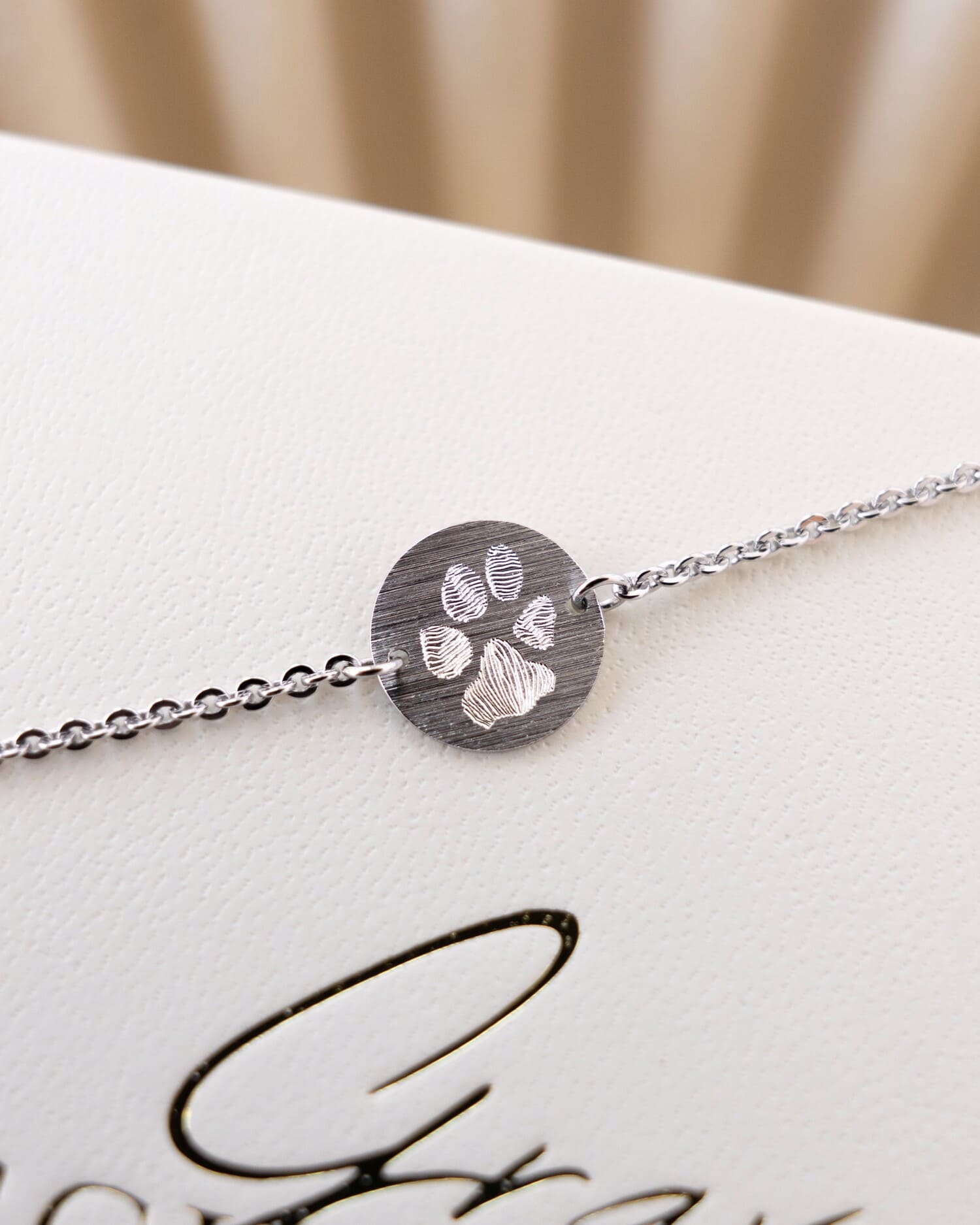 Pootafdruk gegraveerde armband, rond graveerplaatje