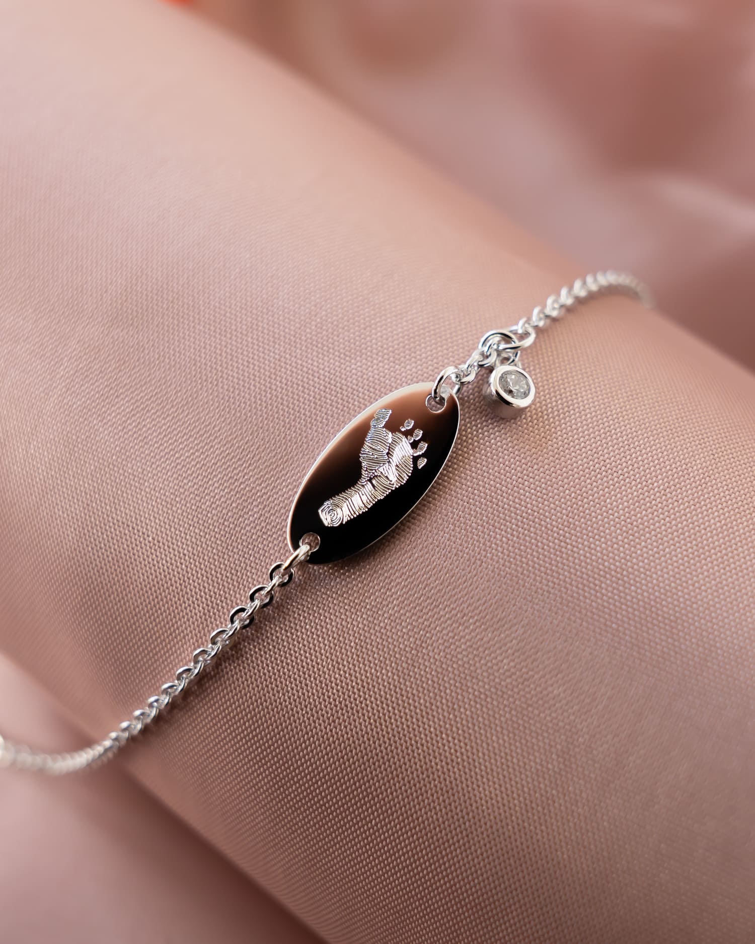 Engraving bracelet engraving plate oval zirconia