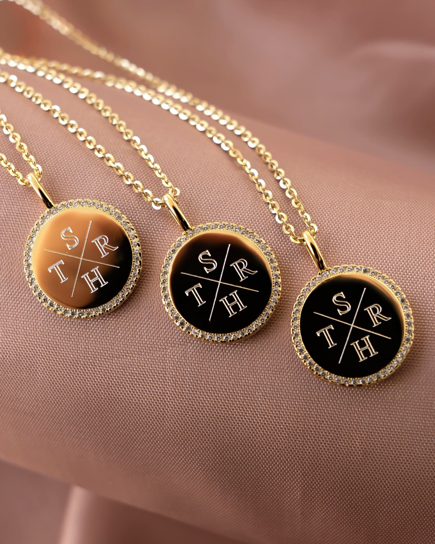 Gegraveerde Halsketting Hanger Rond Cilinder Zirkonia 16mm