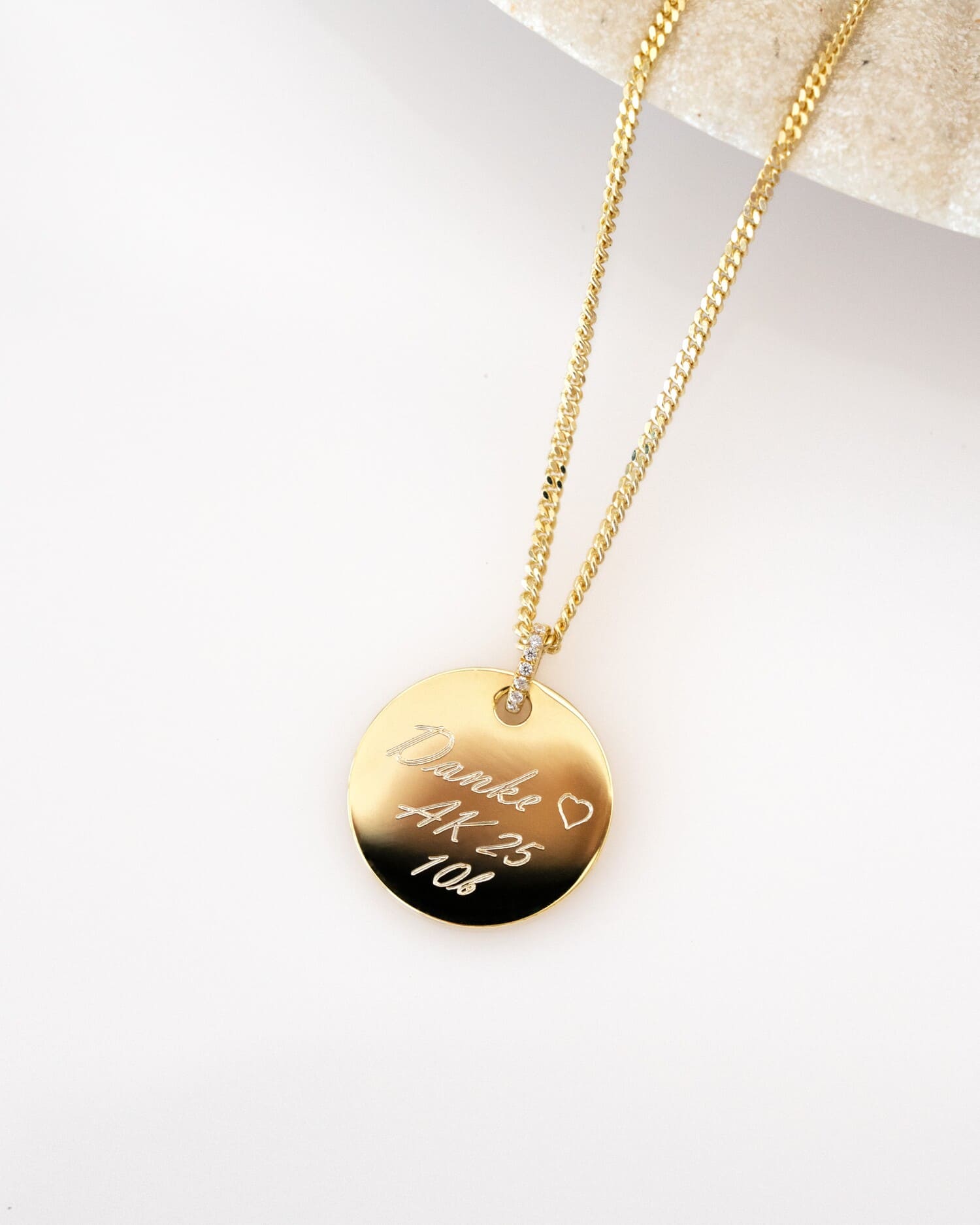 アクセサリー Engraved Plate Pendant Engraving plates necklace pendant zirconia round