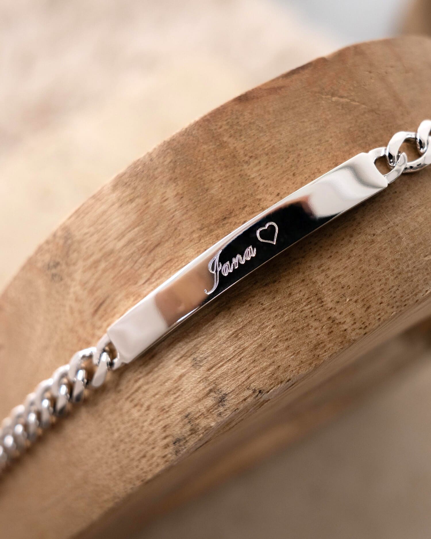 Engraved bracelet, engraving plate, tank ID bracelet