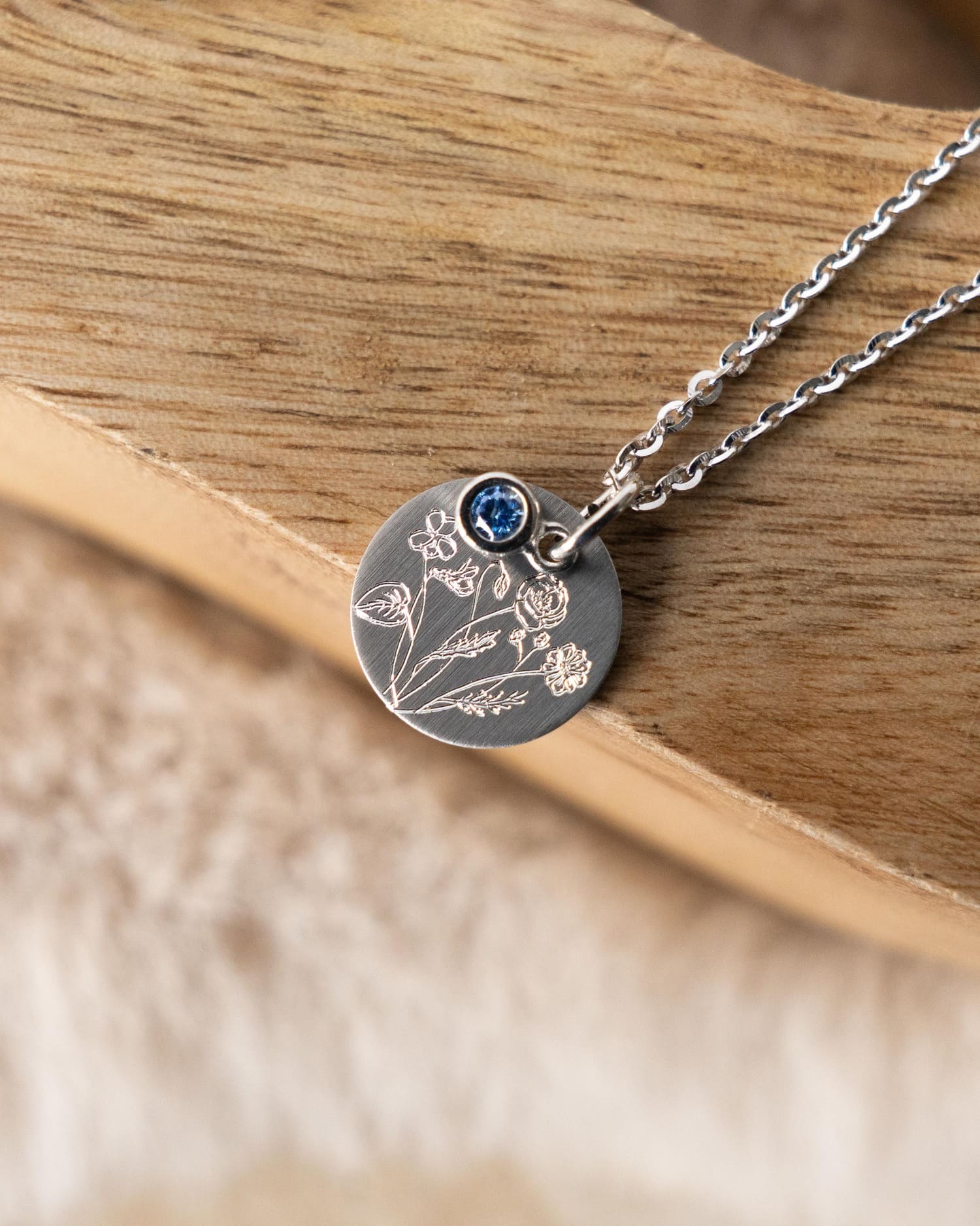 Gravurplatten Anhänger Halskette Zirkonia Blau 12mm