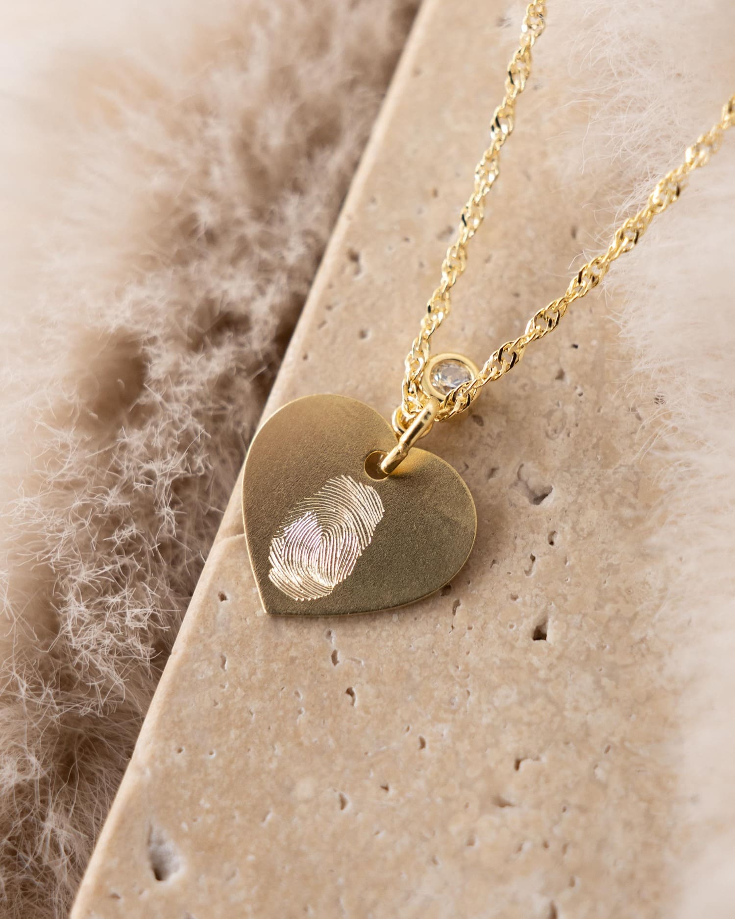 Heart necklace engraving plate pendant zirconia
