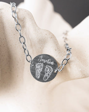 Fußabdruck Gravurarmband Gravurplatte Rund
