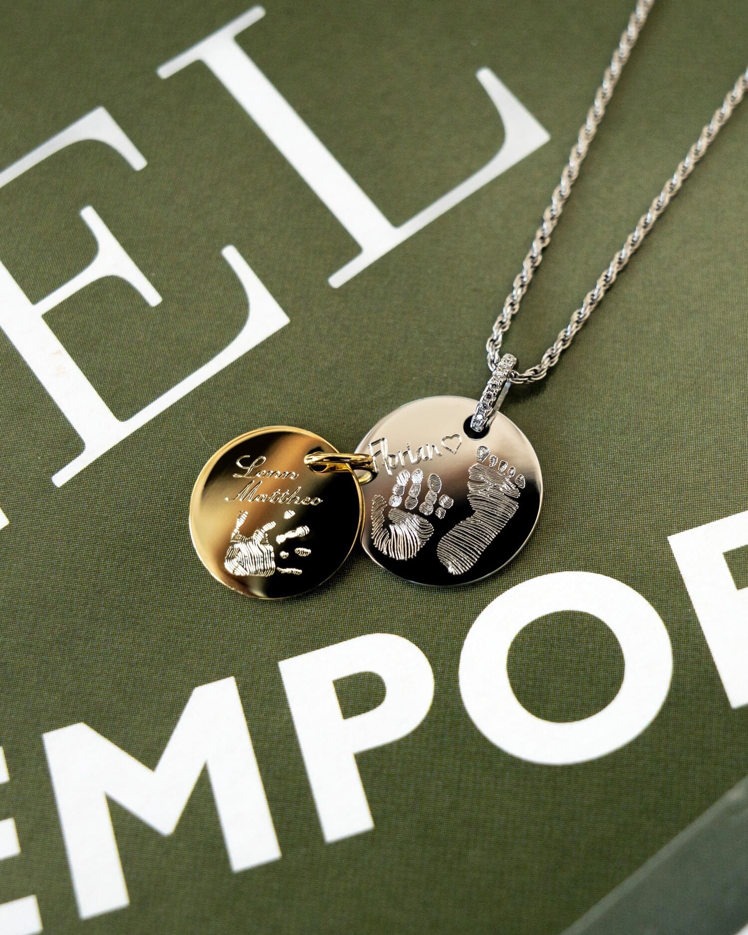 Engraved plate necklace pendant round 12mm