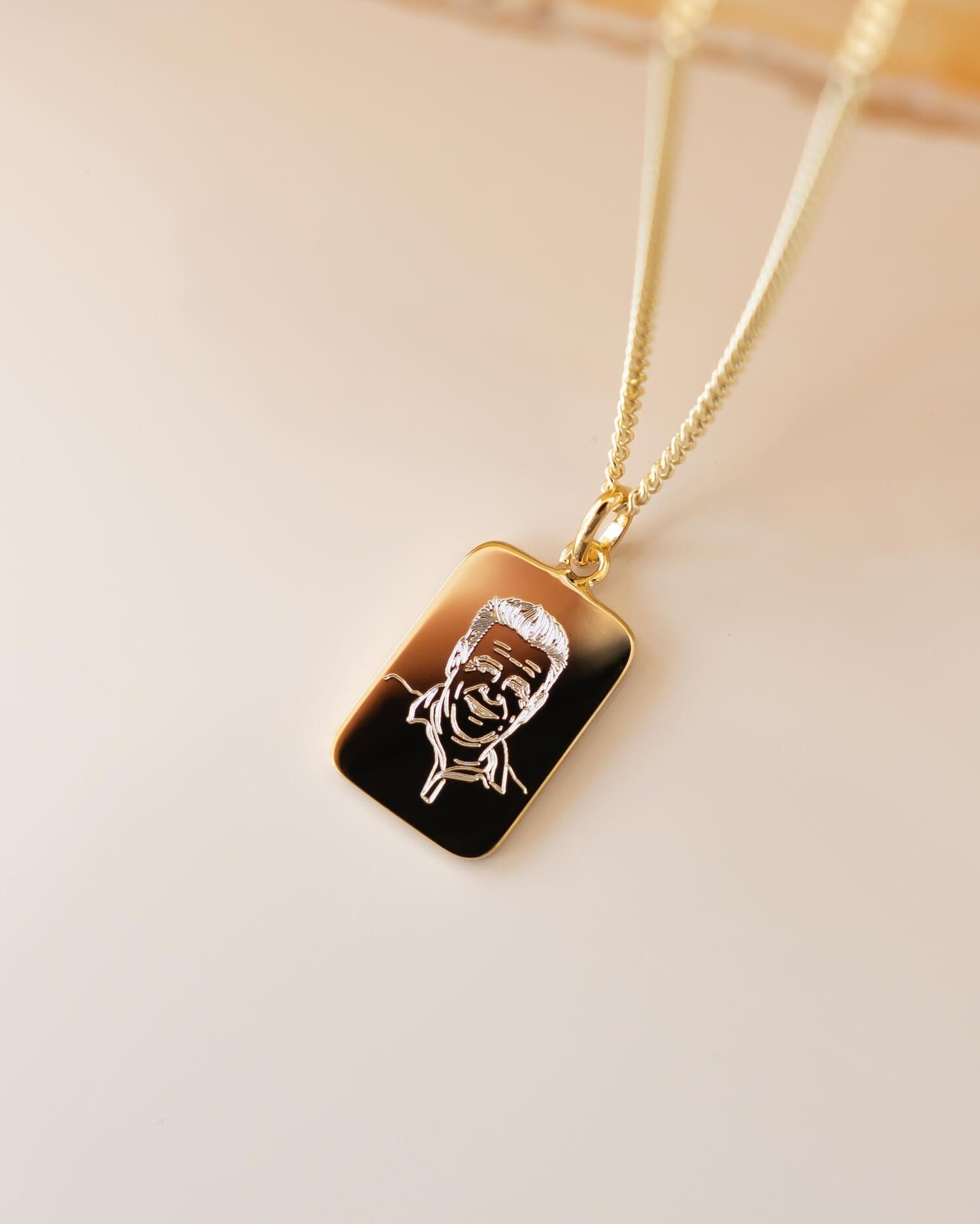 Engraving plates necklace pendant square