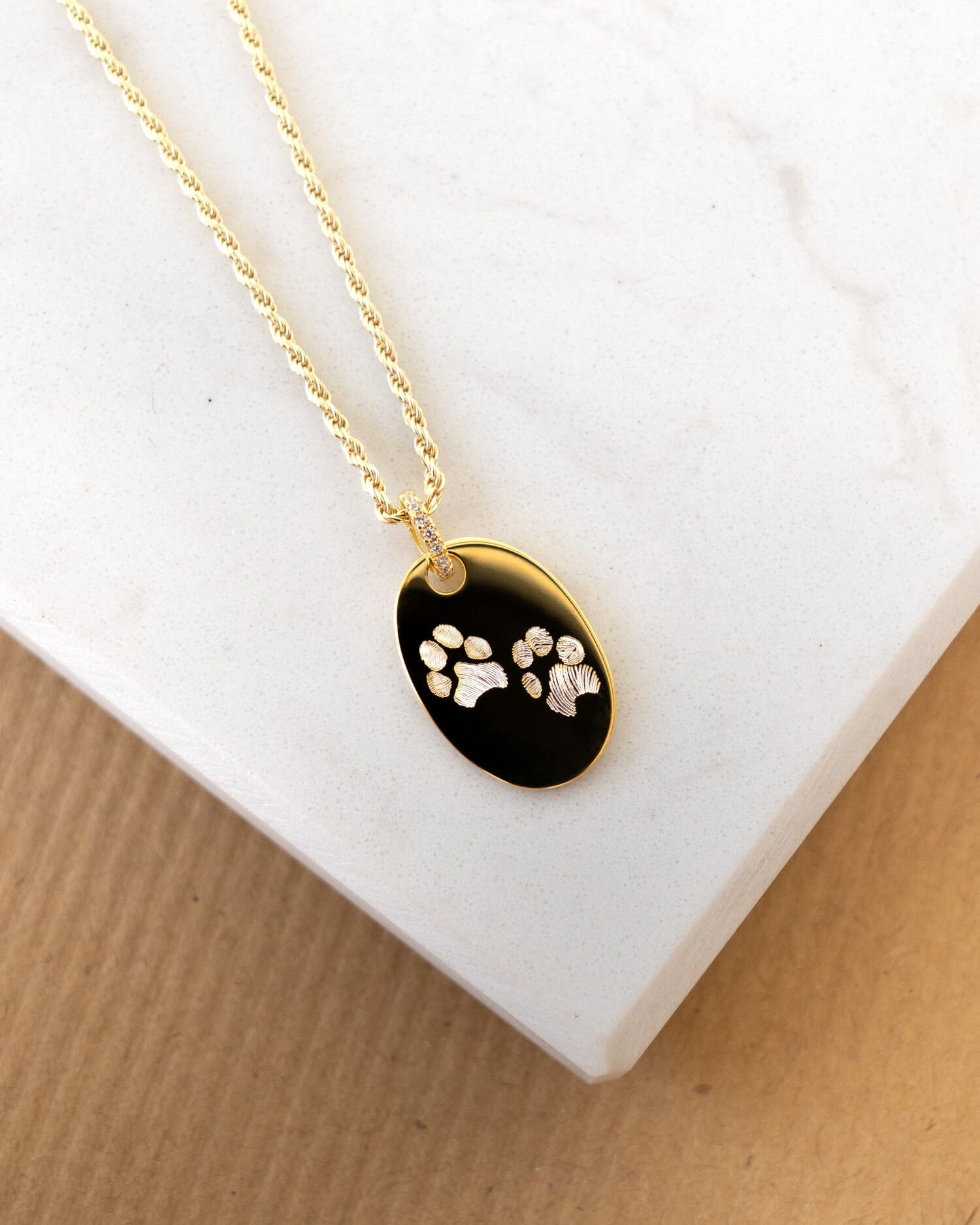 Graveerplaatjes halsketting hanger zirkonia ovaal