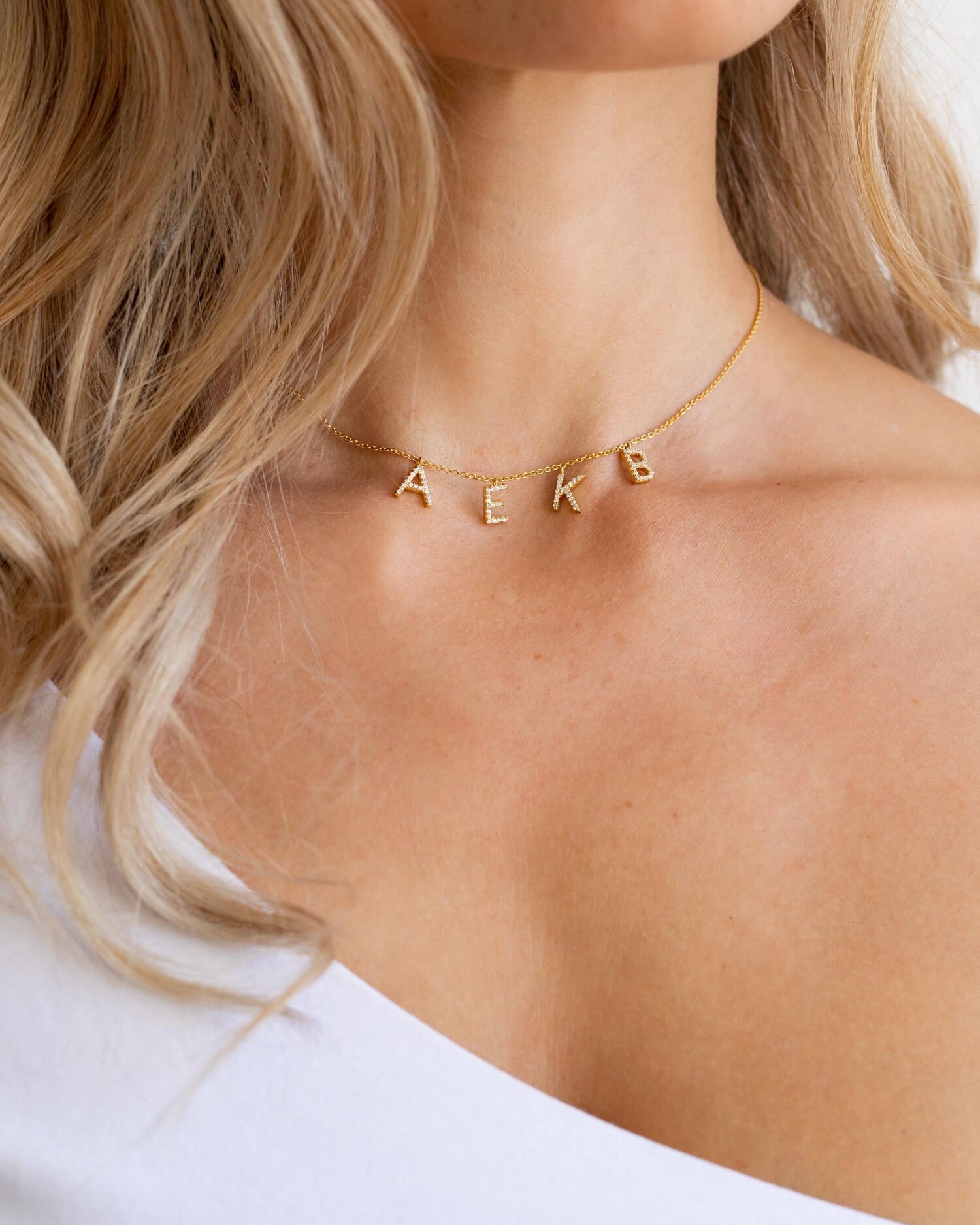 Name Necklace / Letter Necklace with Zirconia