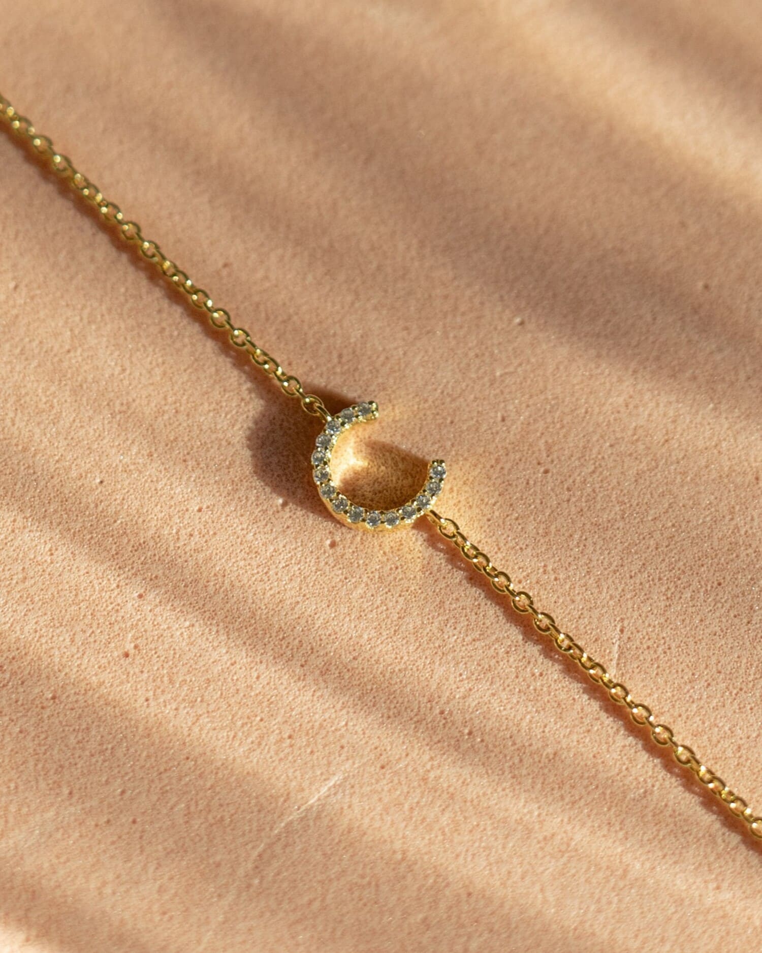 Letter bracelet with zirconia