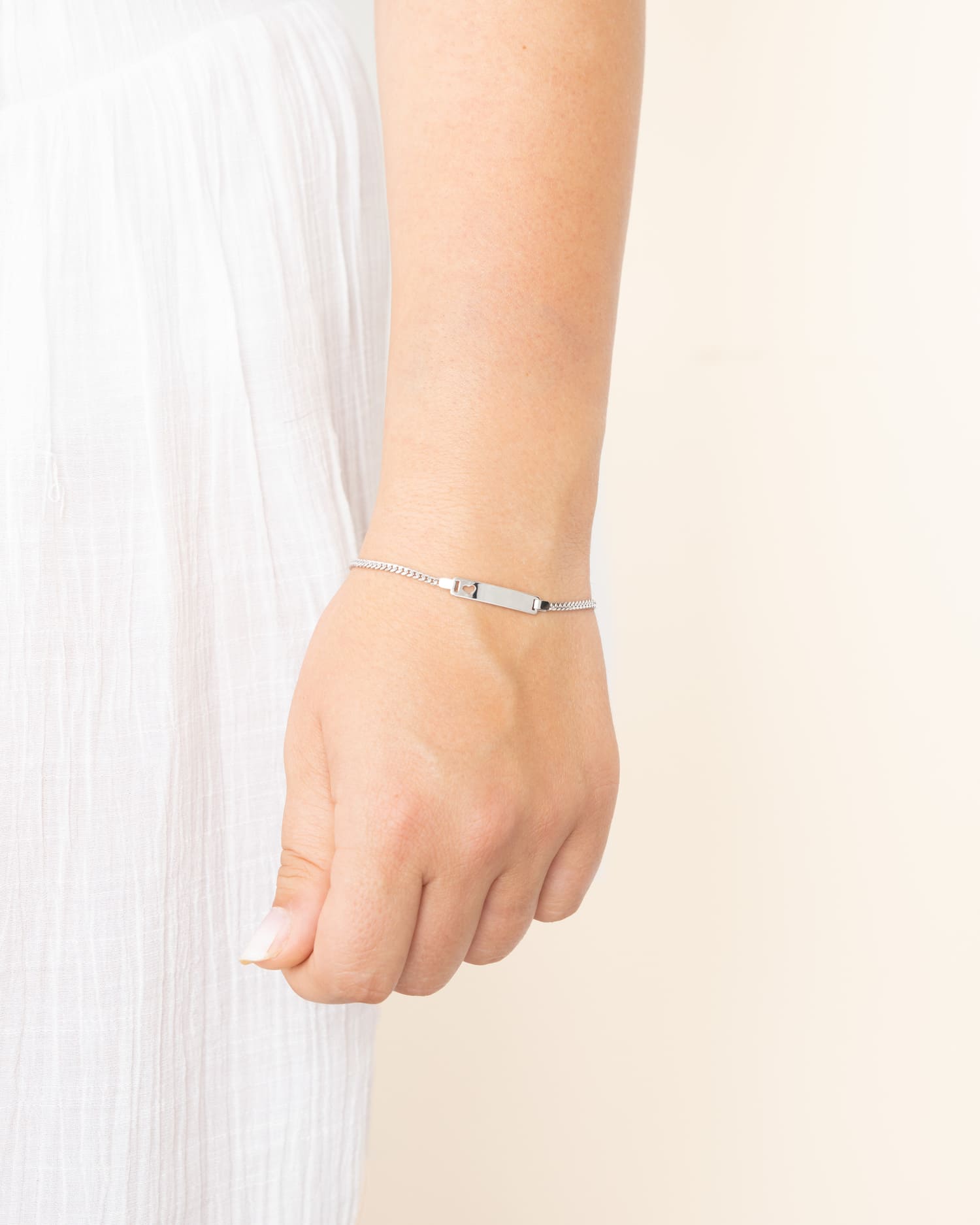 Engraving bracelet engraving plate heart
