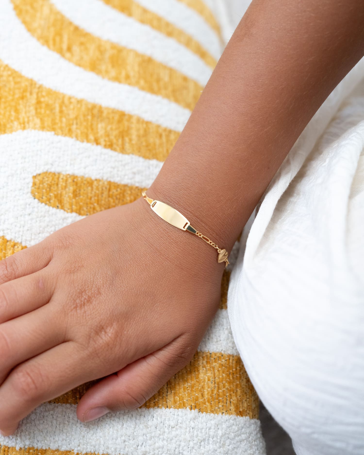 Engraving bracelet engraving plate heart