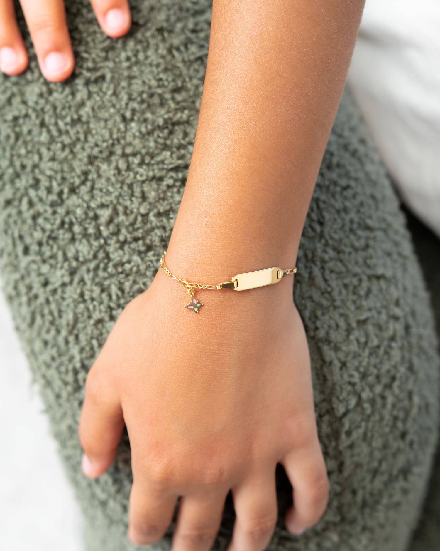 Engraving bracelet engraving plate butterfly
