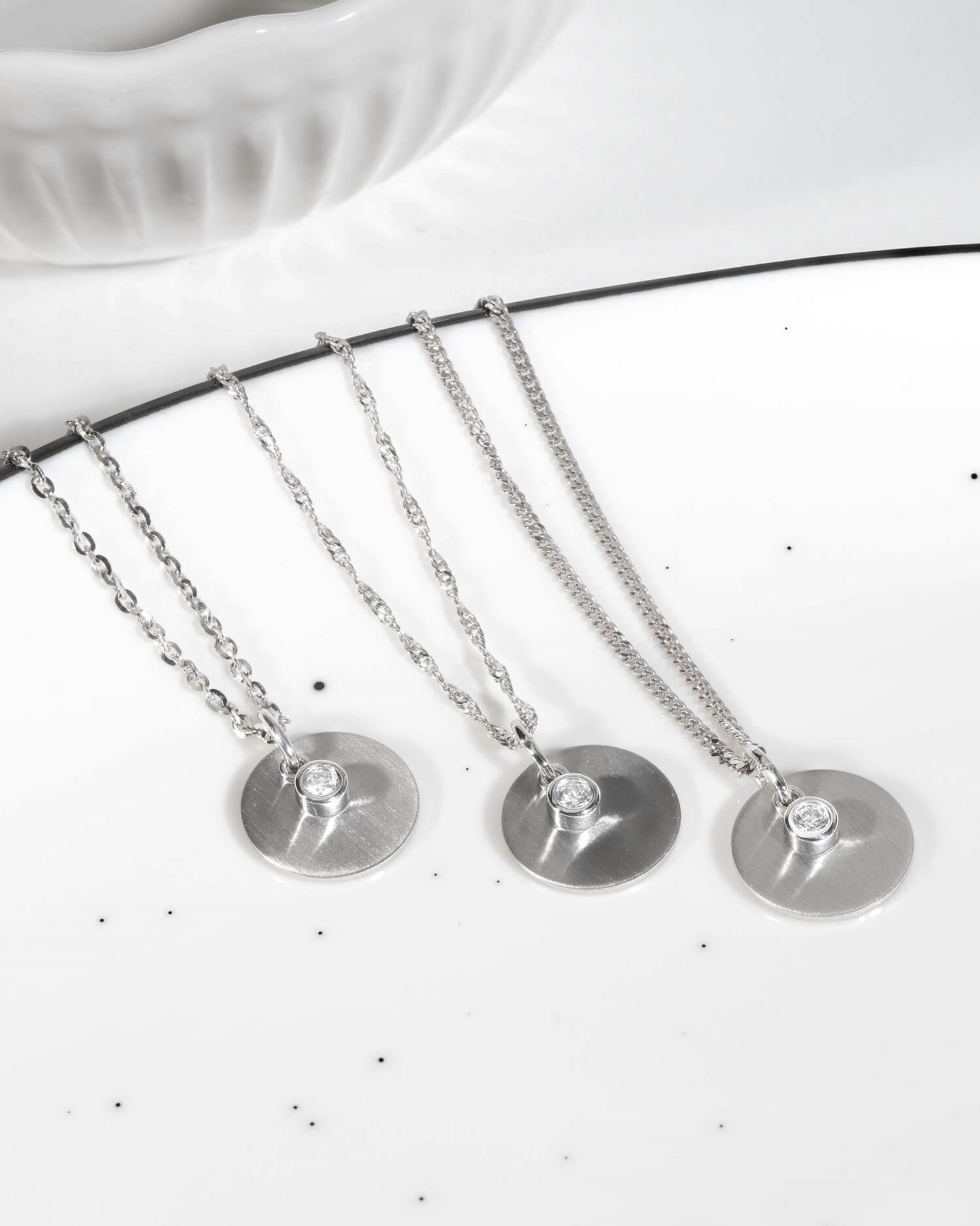 Engraving plates pendant necklace zirconia 12mm