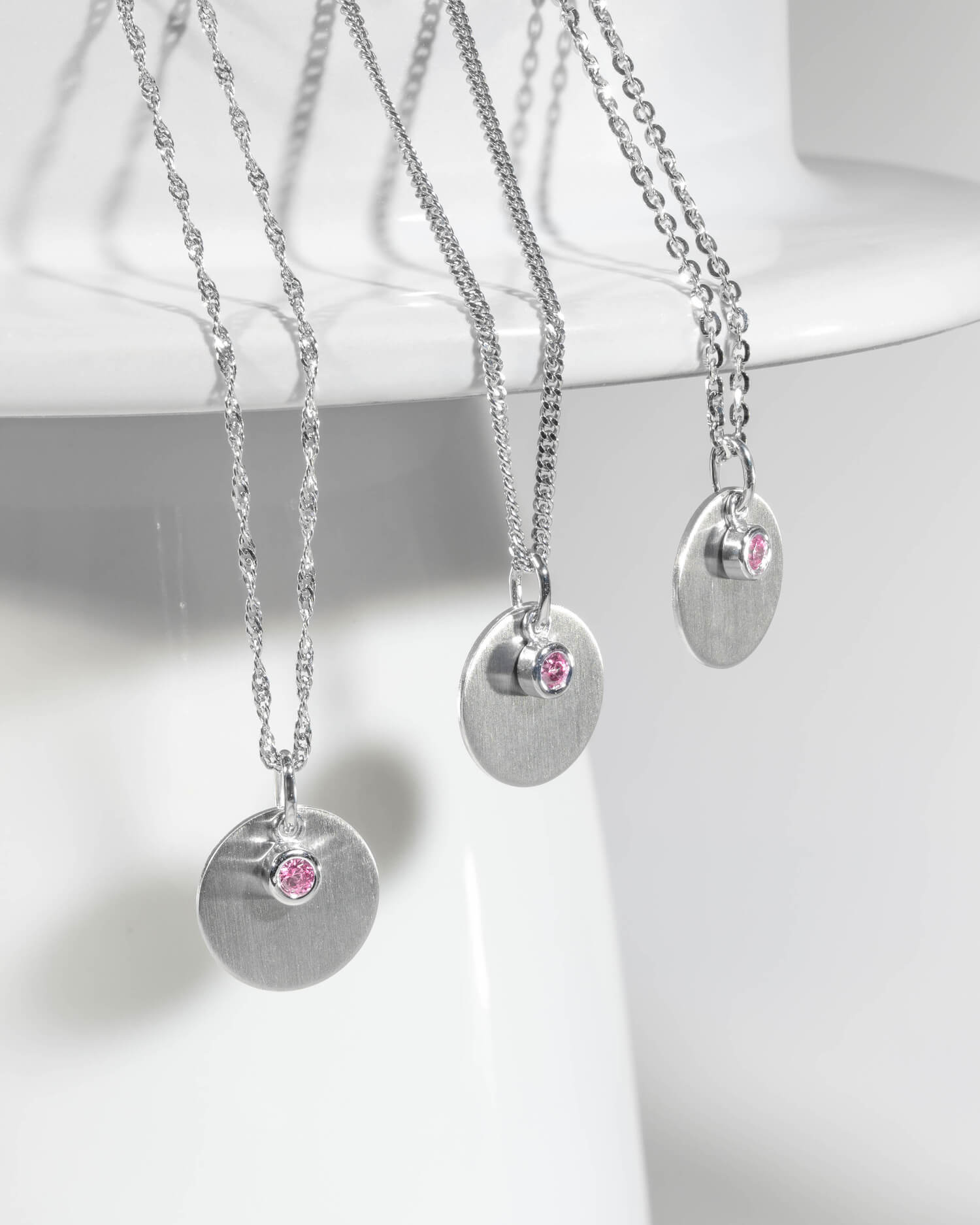 Engraving plates pendant necklace zirconia pink 12mm