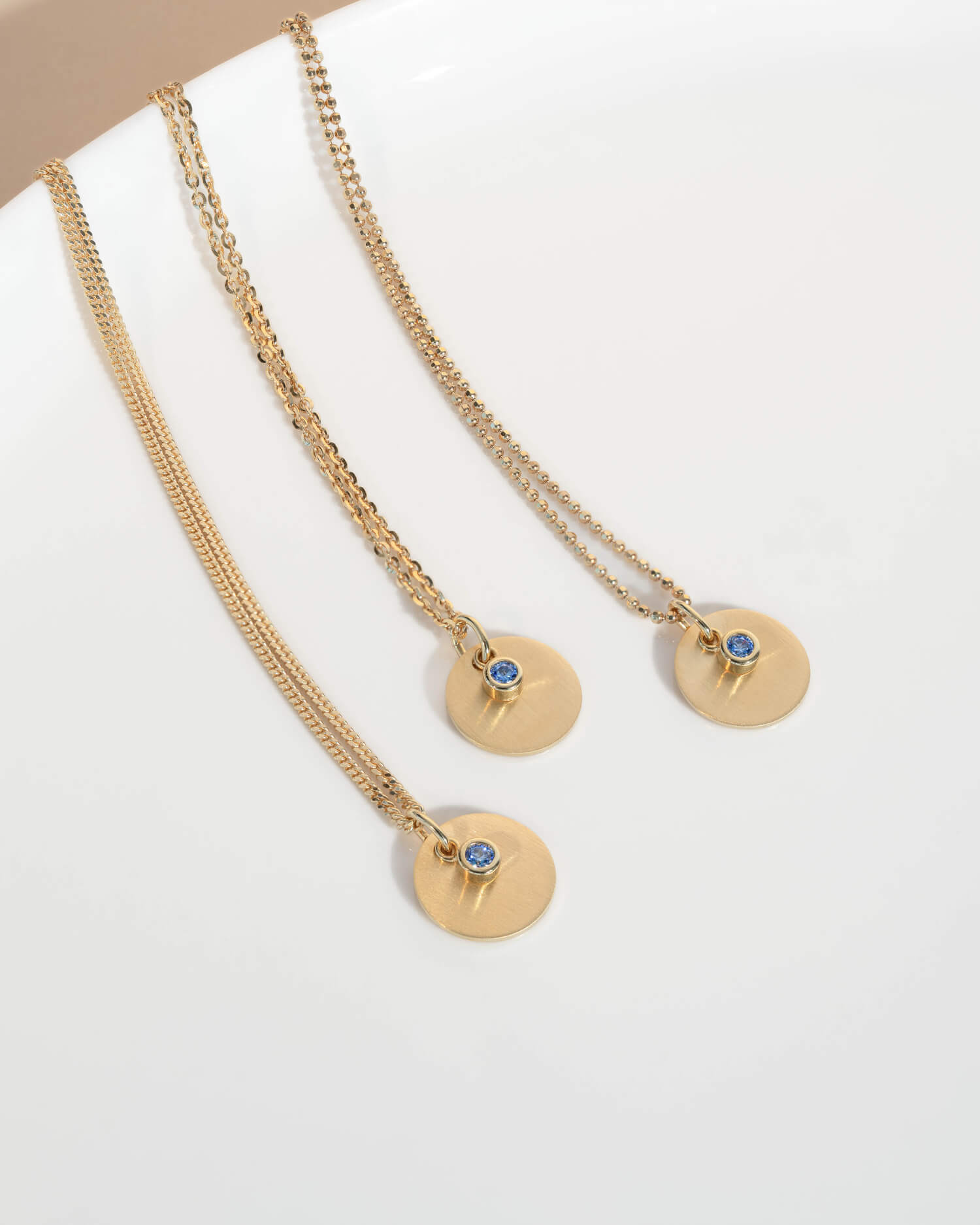 Engraving plates pendant necklace zirconia blue 12mm