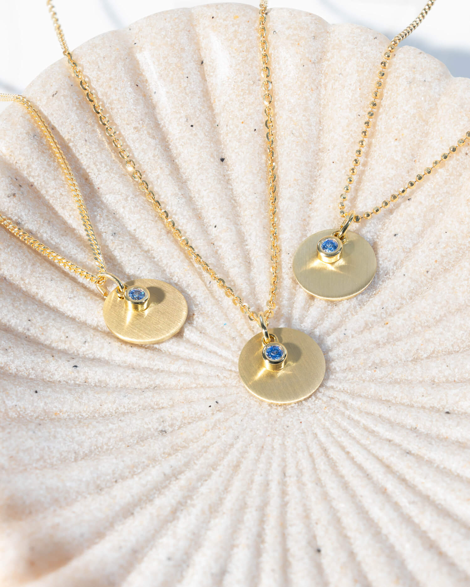 Engraving plates pendant necklace zirconia blue 12mm