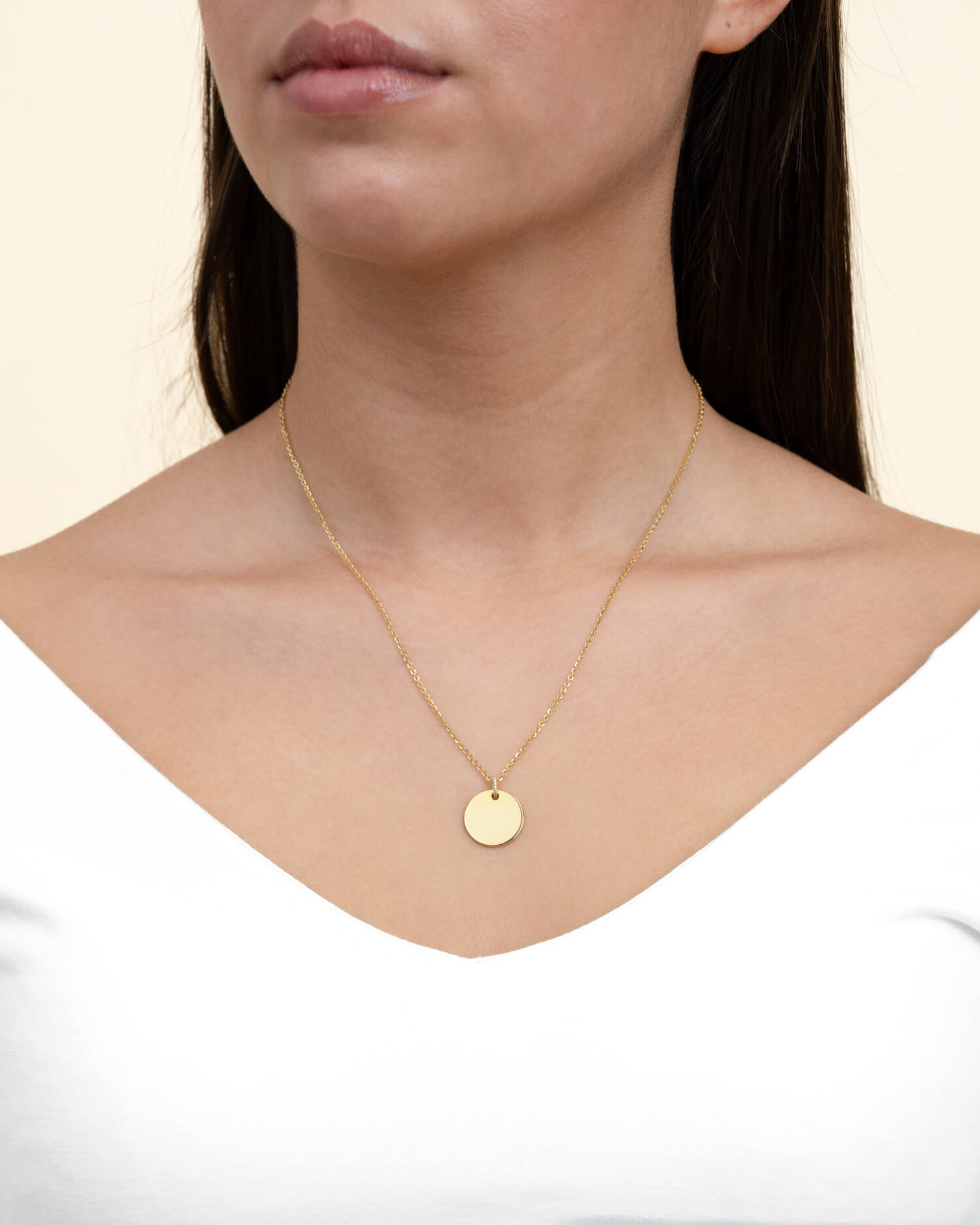 Paw print engraving plates necklace pendant zirconia round - Gravurschmuck.de