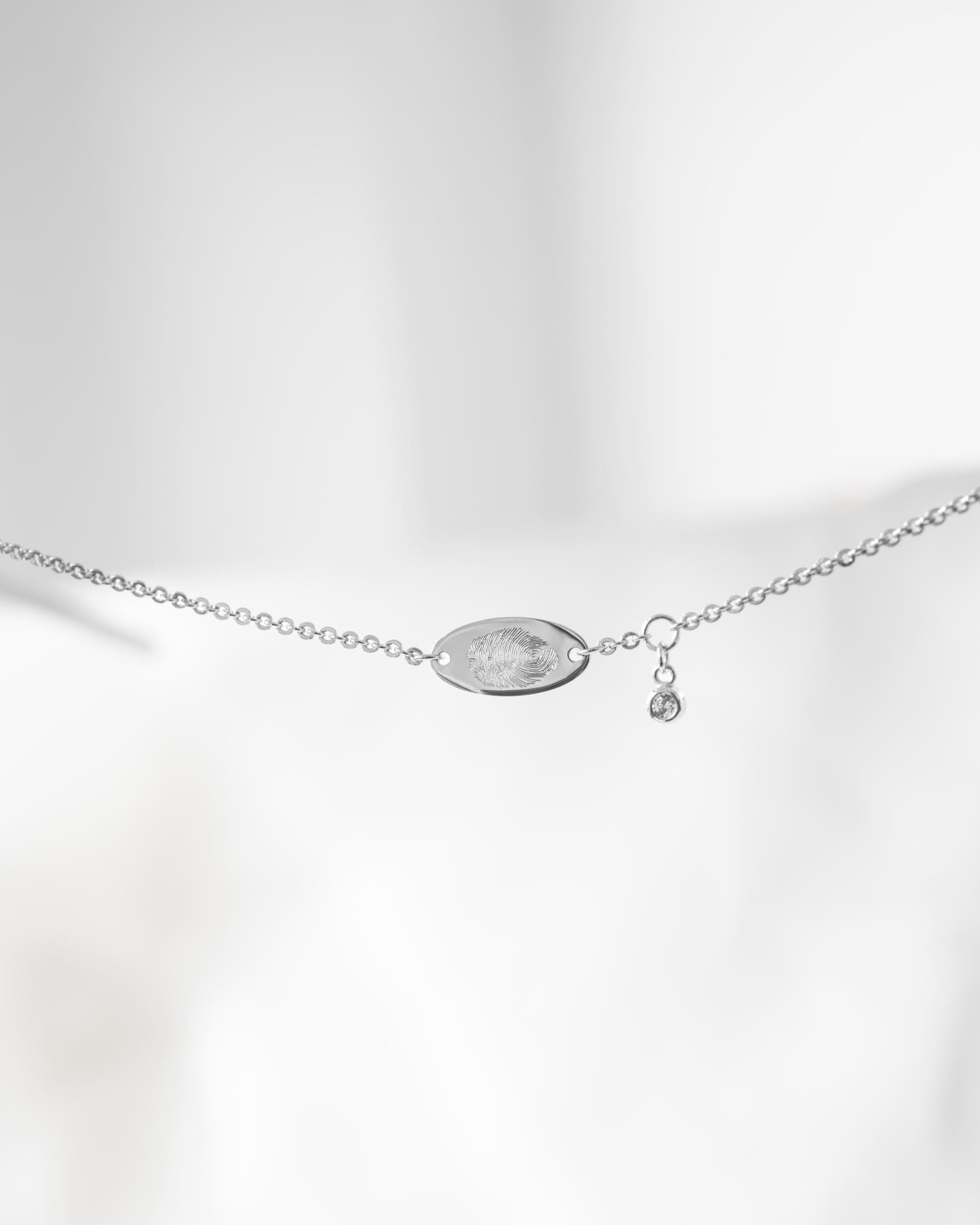 Fingerprint engraving bracelet engraving plate oval zirconia