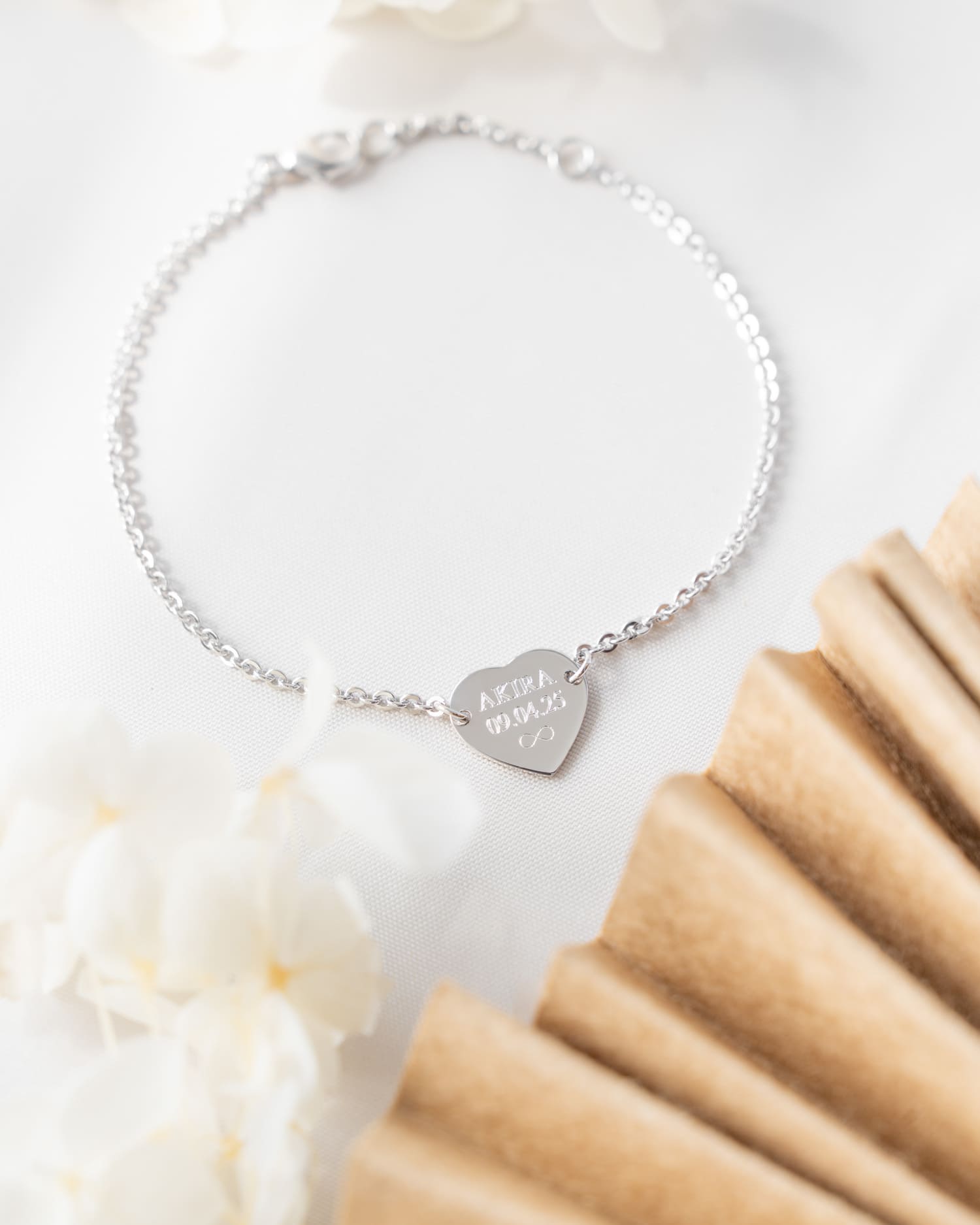Engraving bracelet engraving plate heart