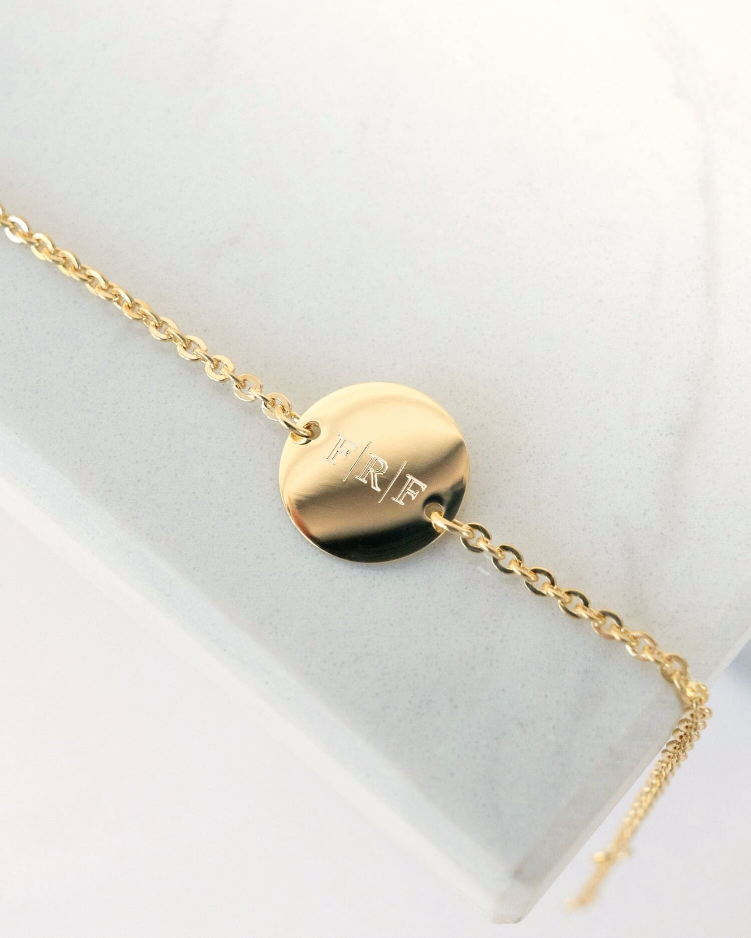 Initials engraving bracelet engraving plate round