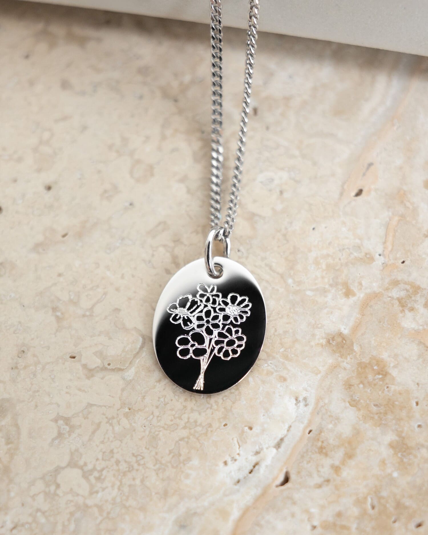 Engraving plates necklace pendant oval