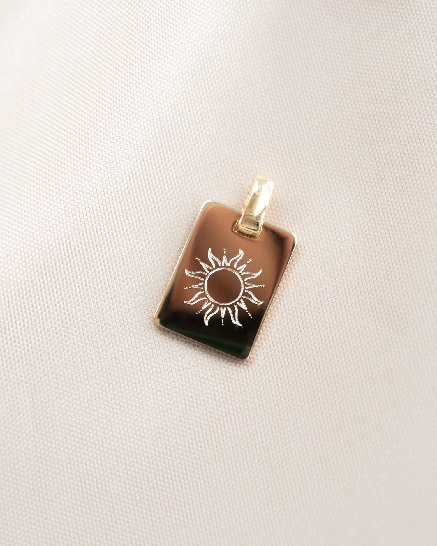 Image/graphic Uploud engraving plates necklace pendant square
