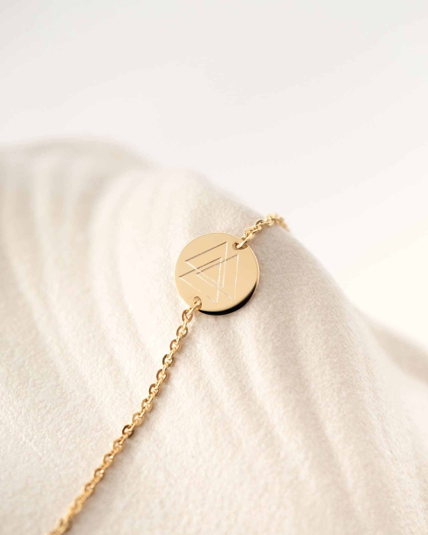 Image/graphic upload engraving bracelet engraving plate round