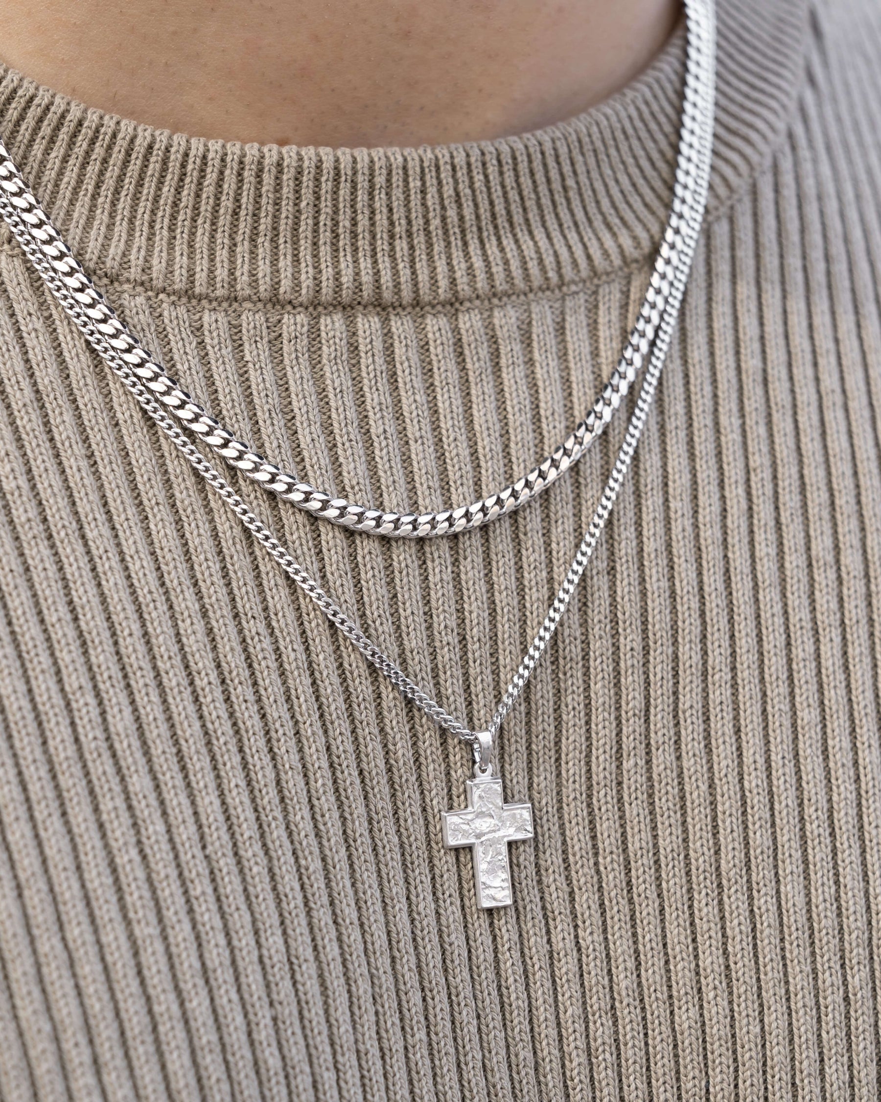 Croix Collier Pendentif plaque gravée Sueno