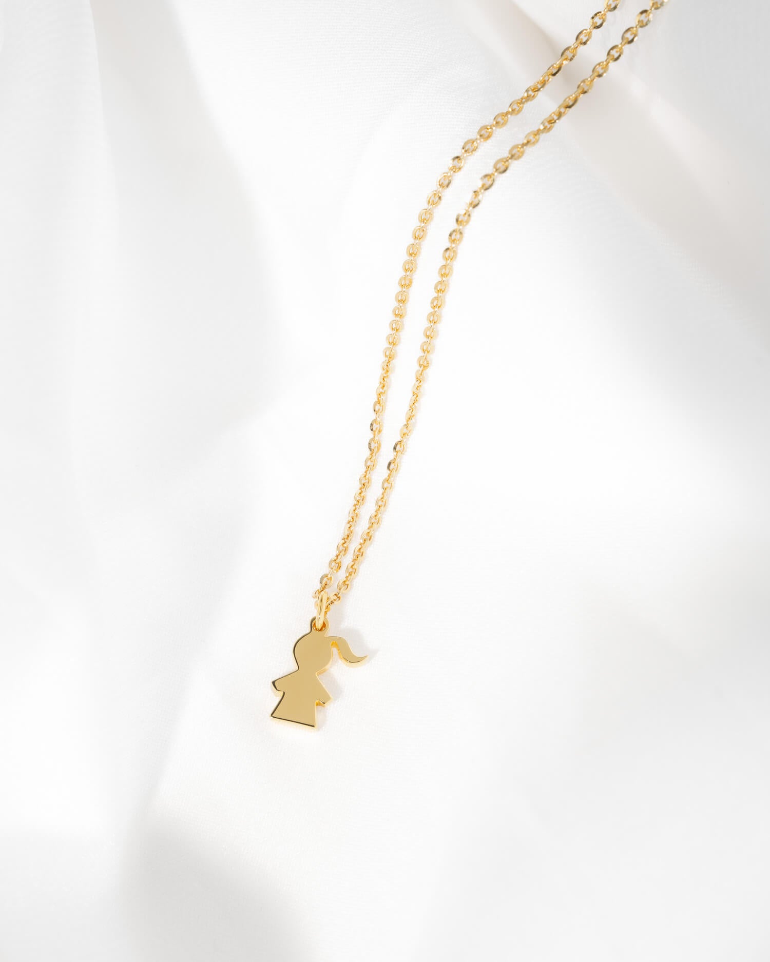 Collier fille pendentif plaque gravure